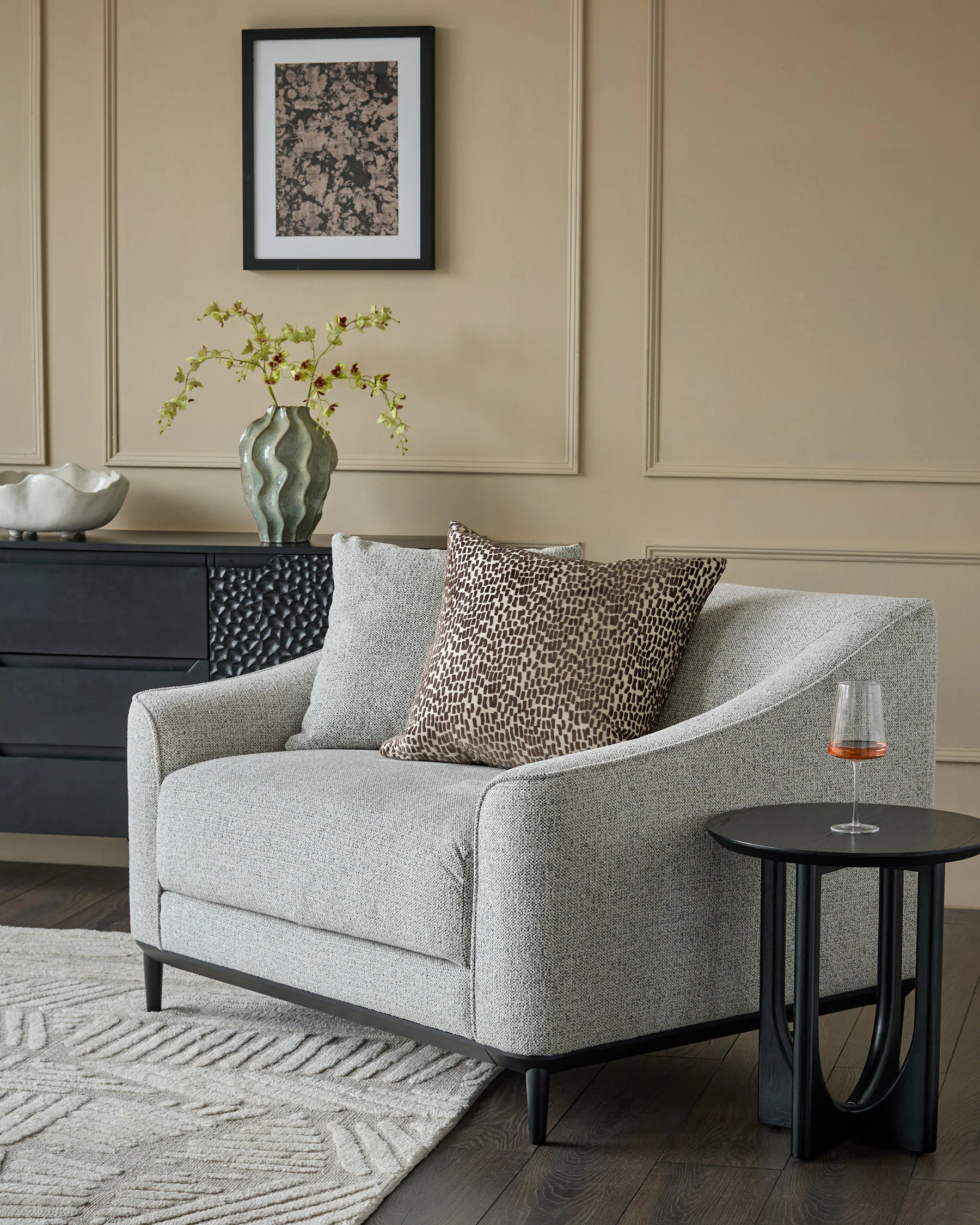 Julep grey fabric love seat - Image 2