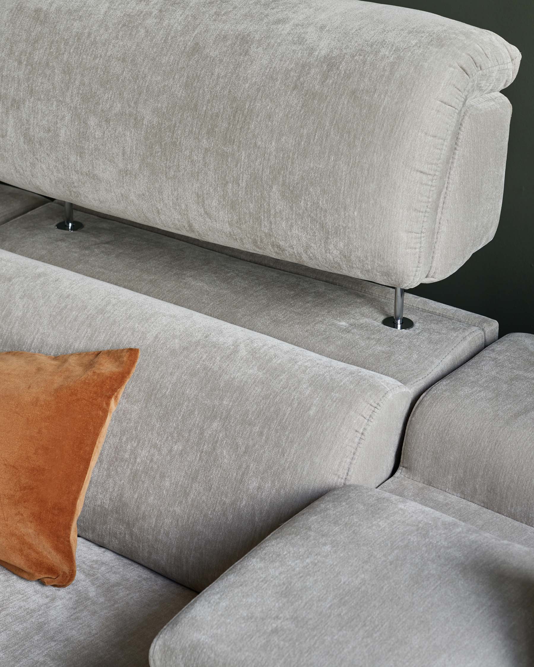 Kenzie light grey fabric recliner 3 seater sofa with console - Image 10
