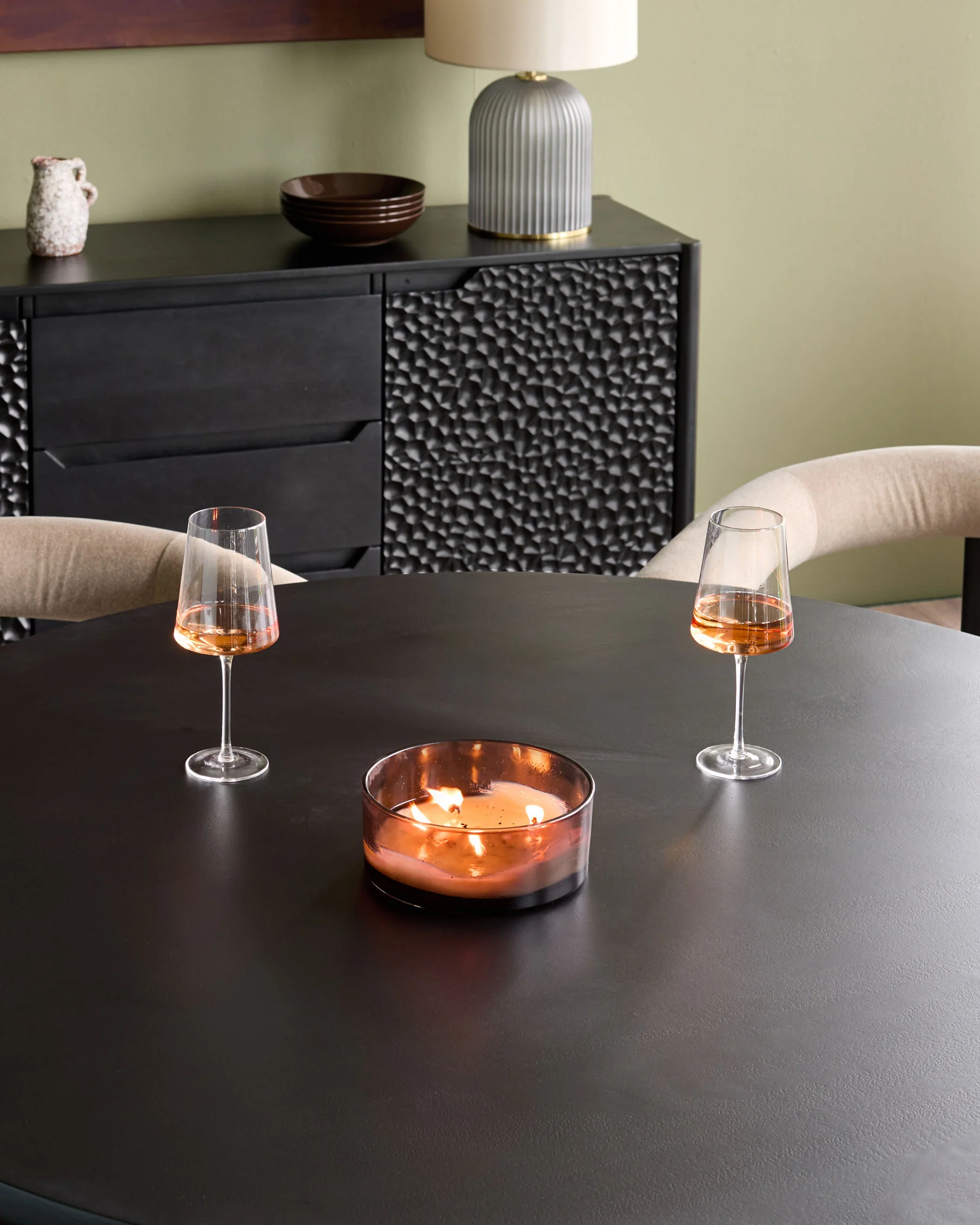 Knox black wood 6 seater round dining table - Image 4