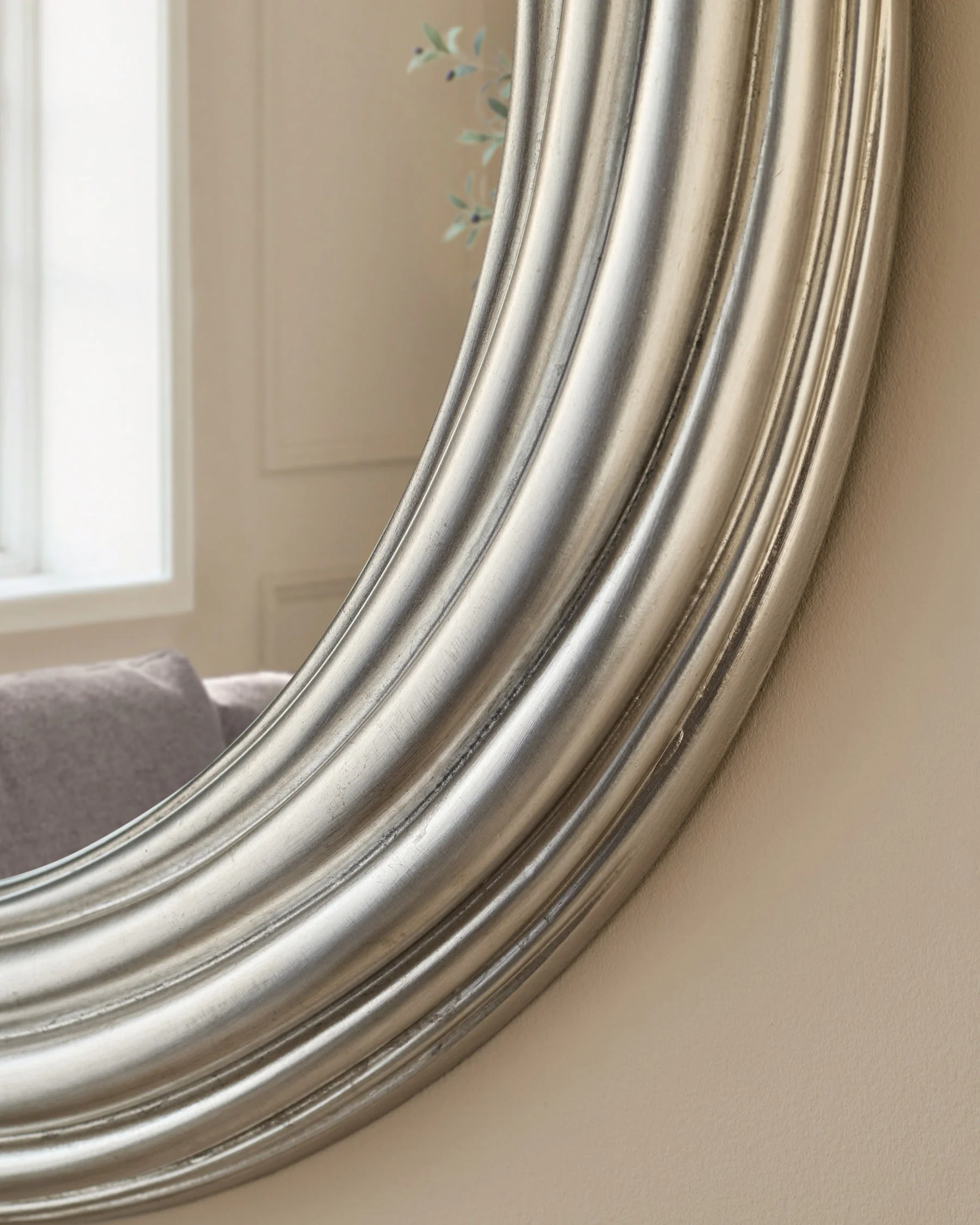Kyla silver round mirror - Image 3