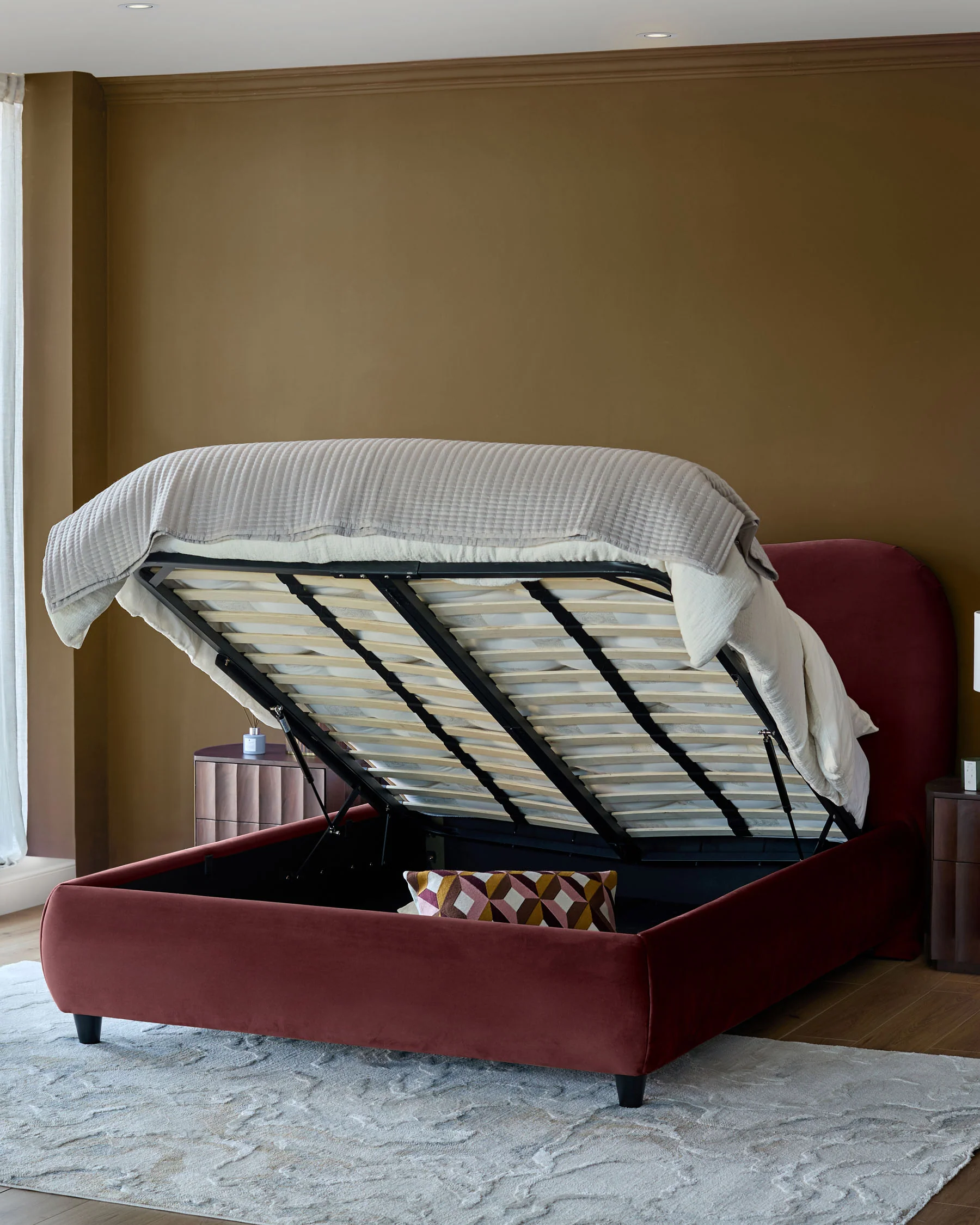 Lani plum velvet king size ottoman storage bed - Image 4