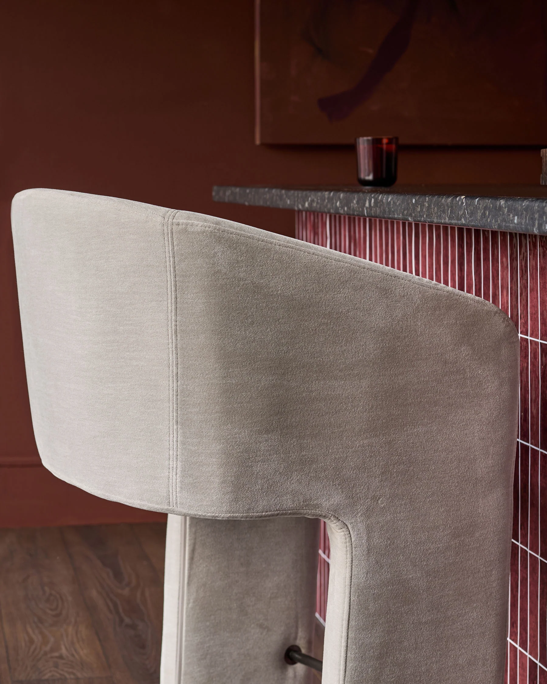 Leighton natural grey chenille black steel cantilever bar stool - Image 9