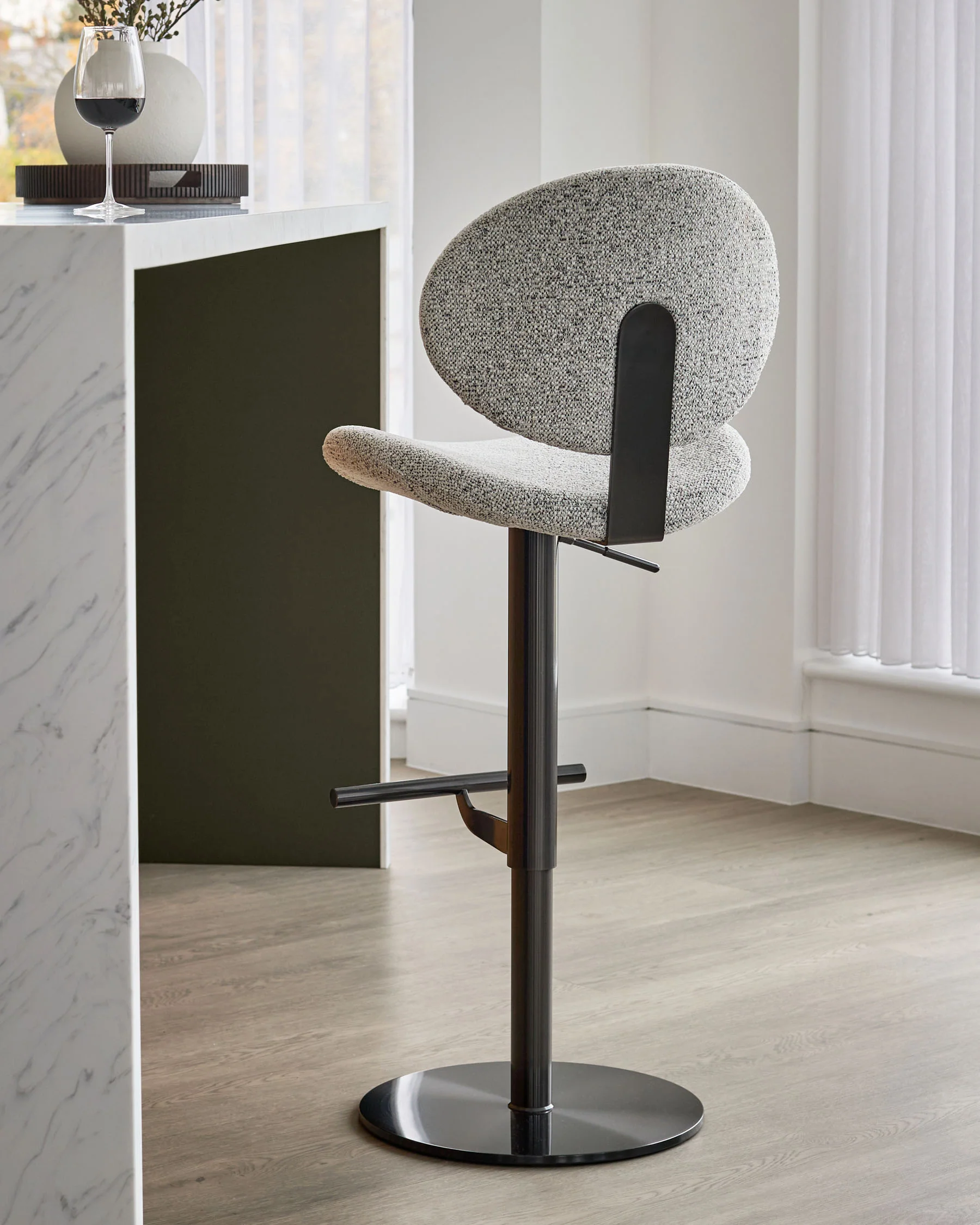 Lilah grey fabric gas lift bar stool - Image 3