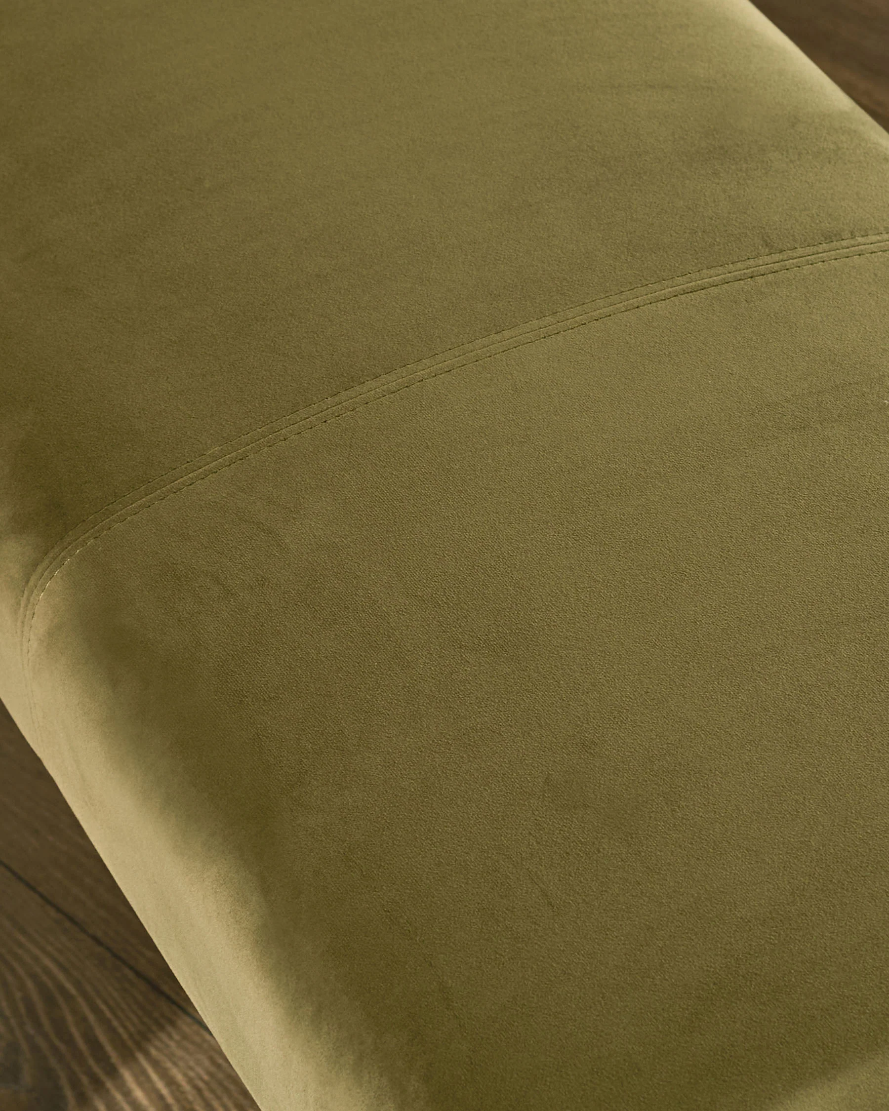 Loop olive green velvet stainless steel 3 seater dining bench without backrest - Image 3