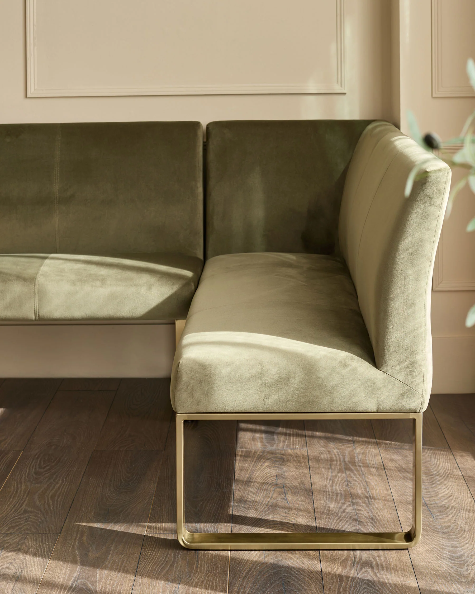 Loop olive green brushed brass left hand corner 5 seater dining bench - Image 3
