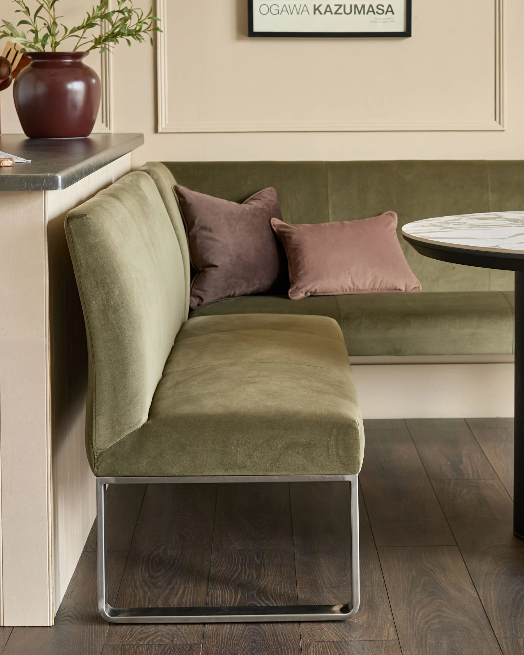 Loop olive green velvet stainless steel left hand corner 5 seater dining bench - Image 3