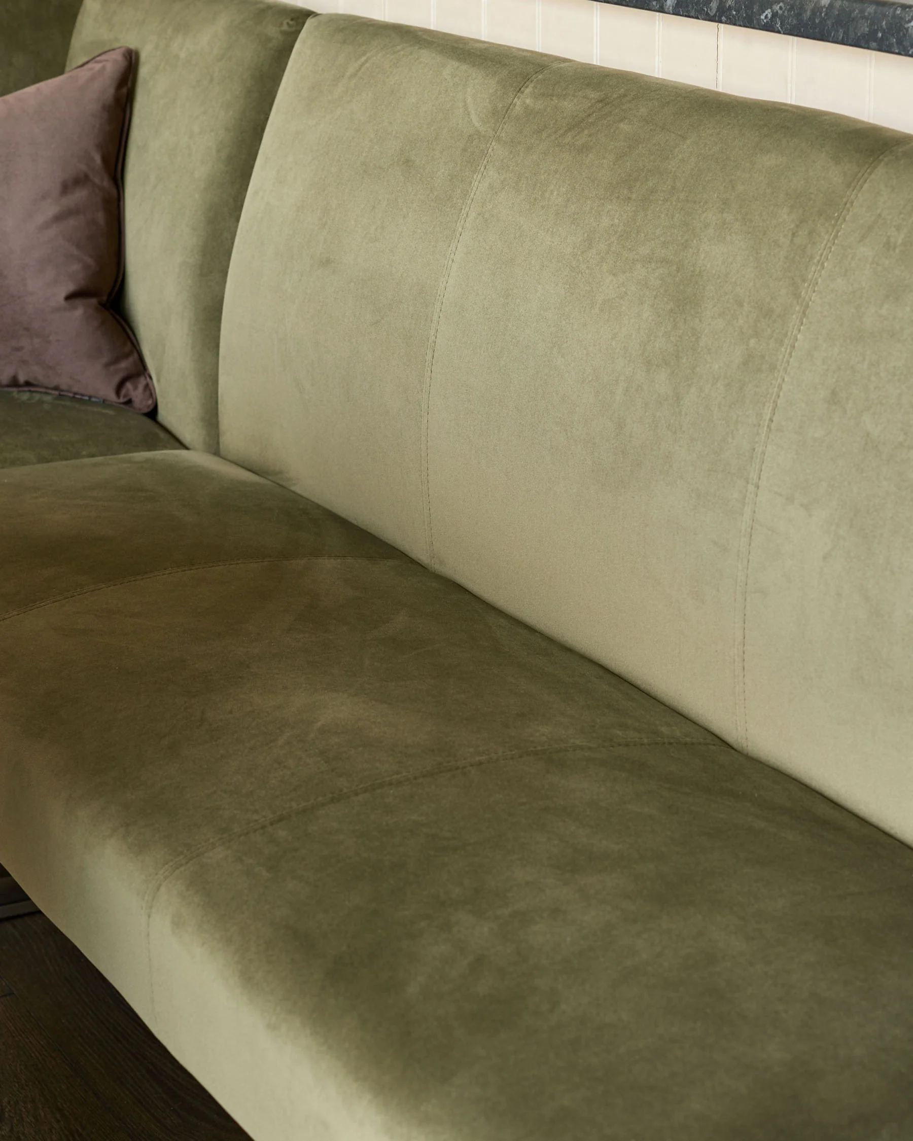 Loop olive green velvet chrome left hand corner 5 seater dining bench - Image 7