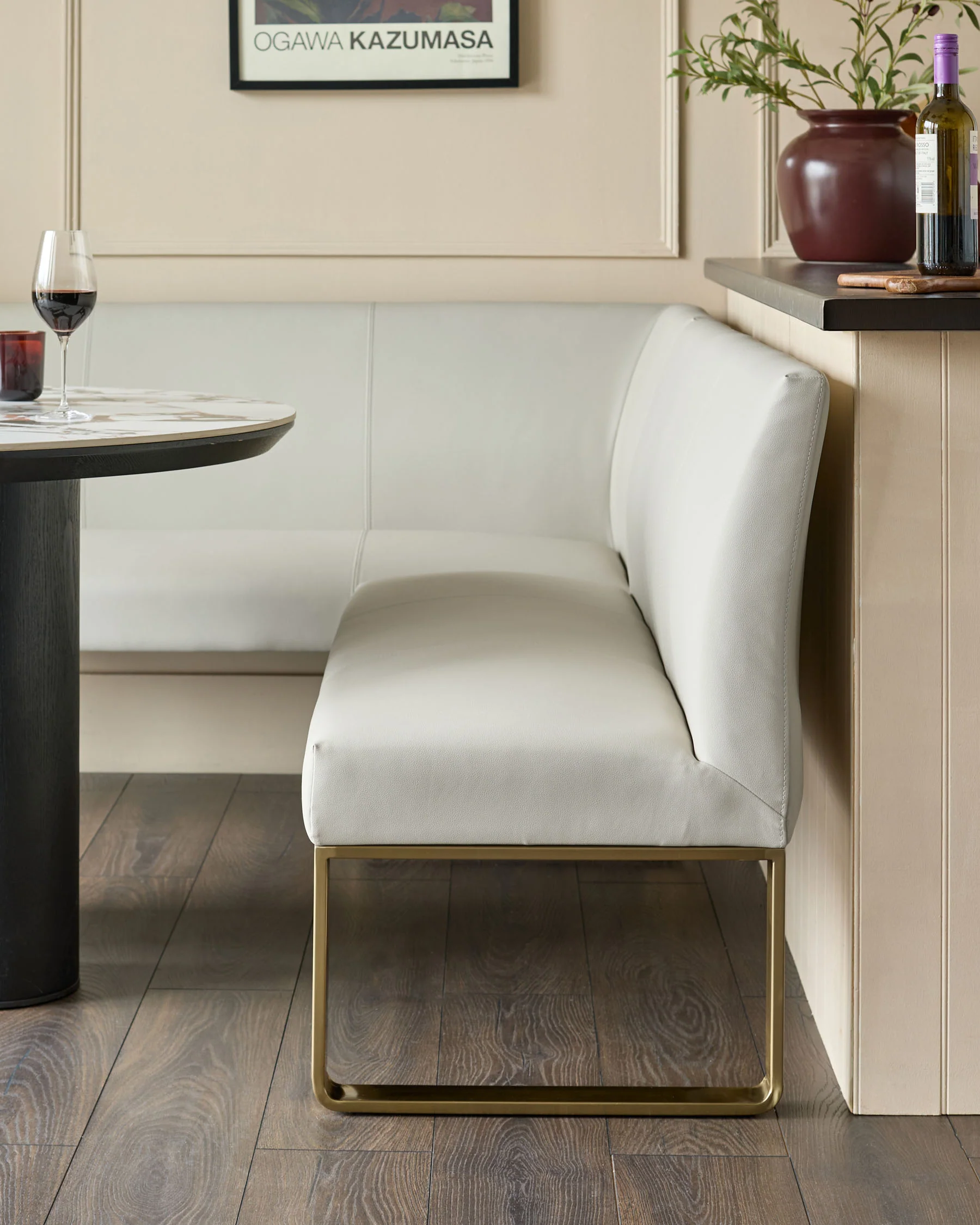 Loop light grey faux leather right hand corner 5 seater brushed brass leg dining bench - Image 3