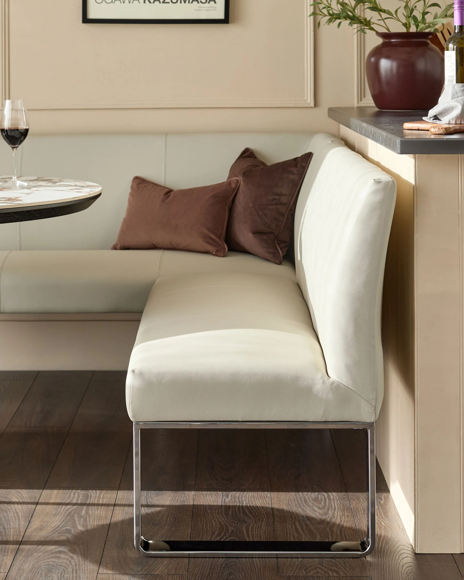 Loop light grey faux leather right hand corner 5 seater chrome leg dining bench - Image 3