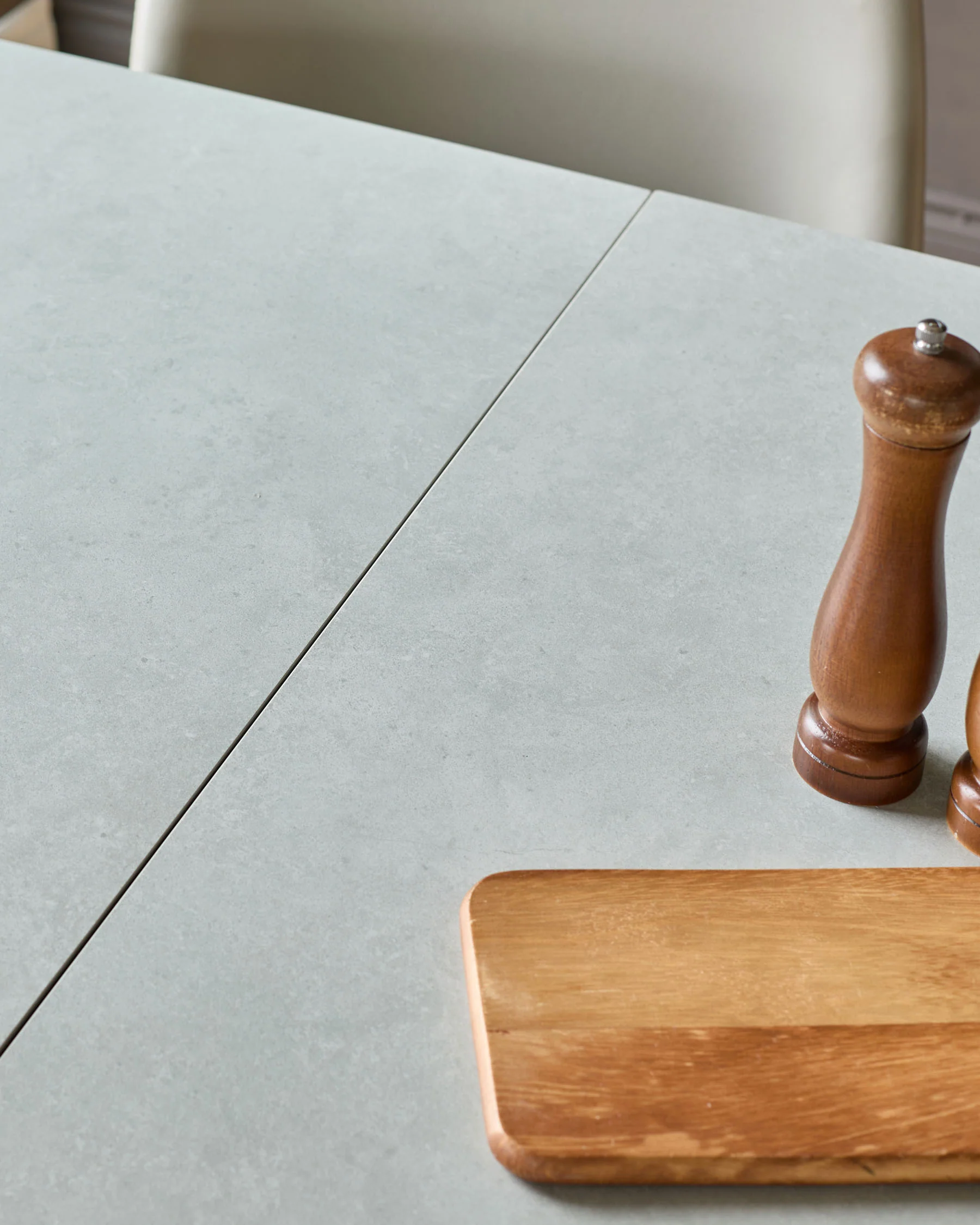 Louis Light Grey Ceramic Extending 6 To 8 Seater Dining Table - Image 5