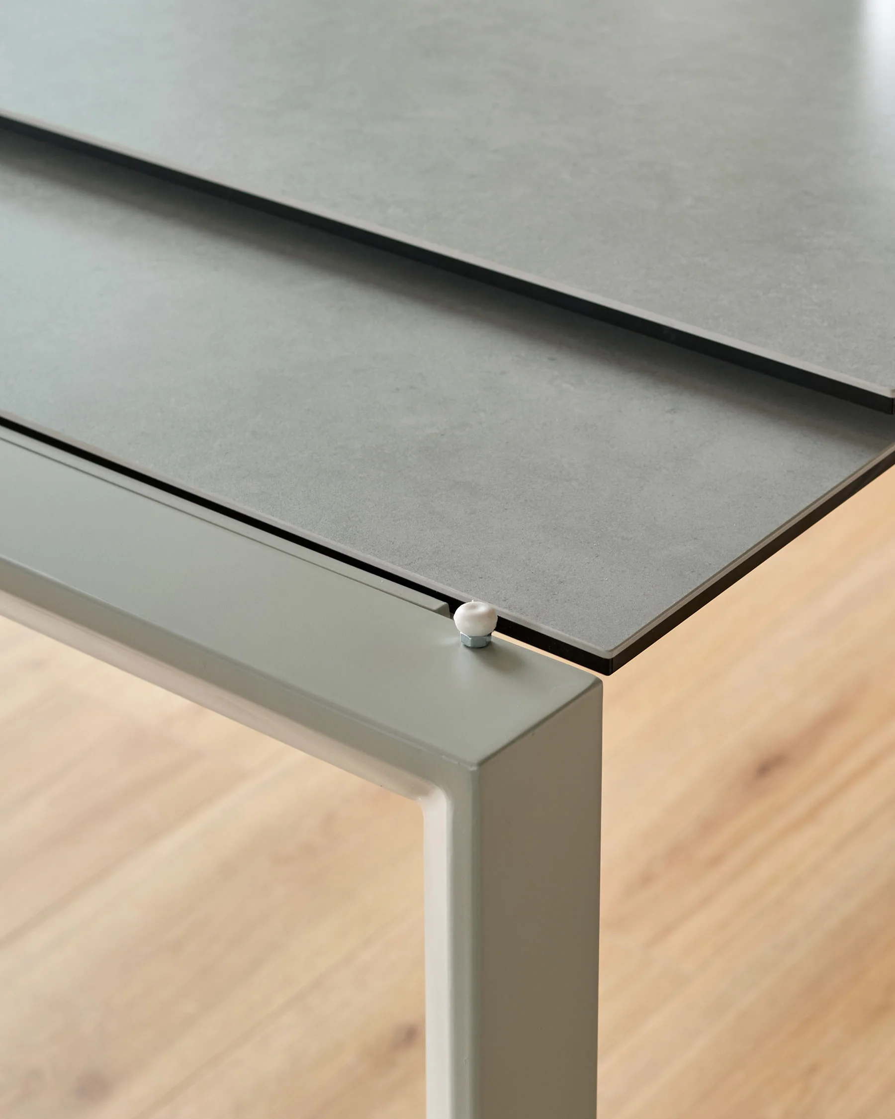 Louis Light Grey Ceramic Extending 6 To 8 Seater Dining Table - Image 9