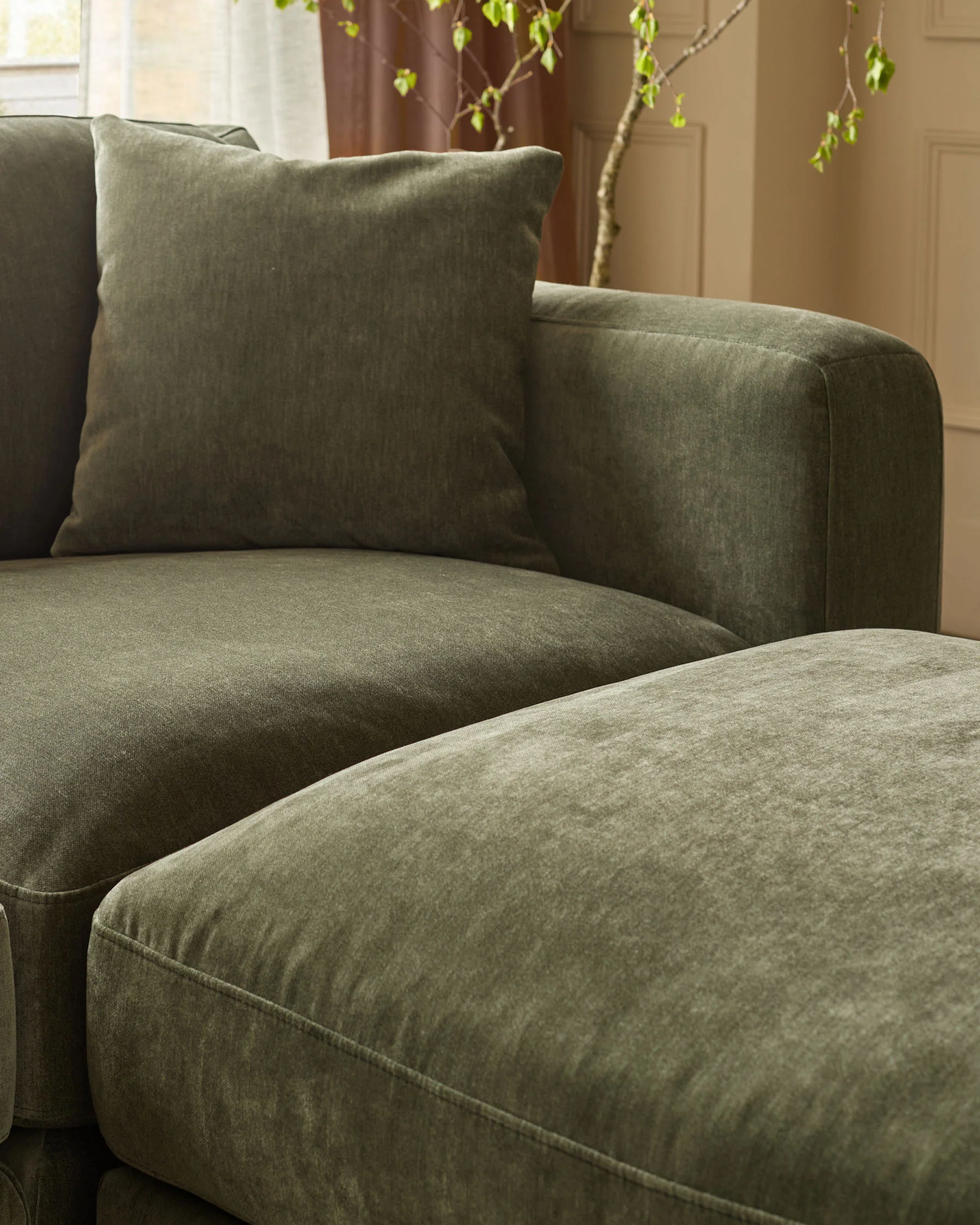 Lynetta dark green chenille 3 seater sofa with footstool - Image 5