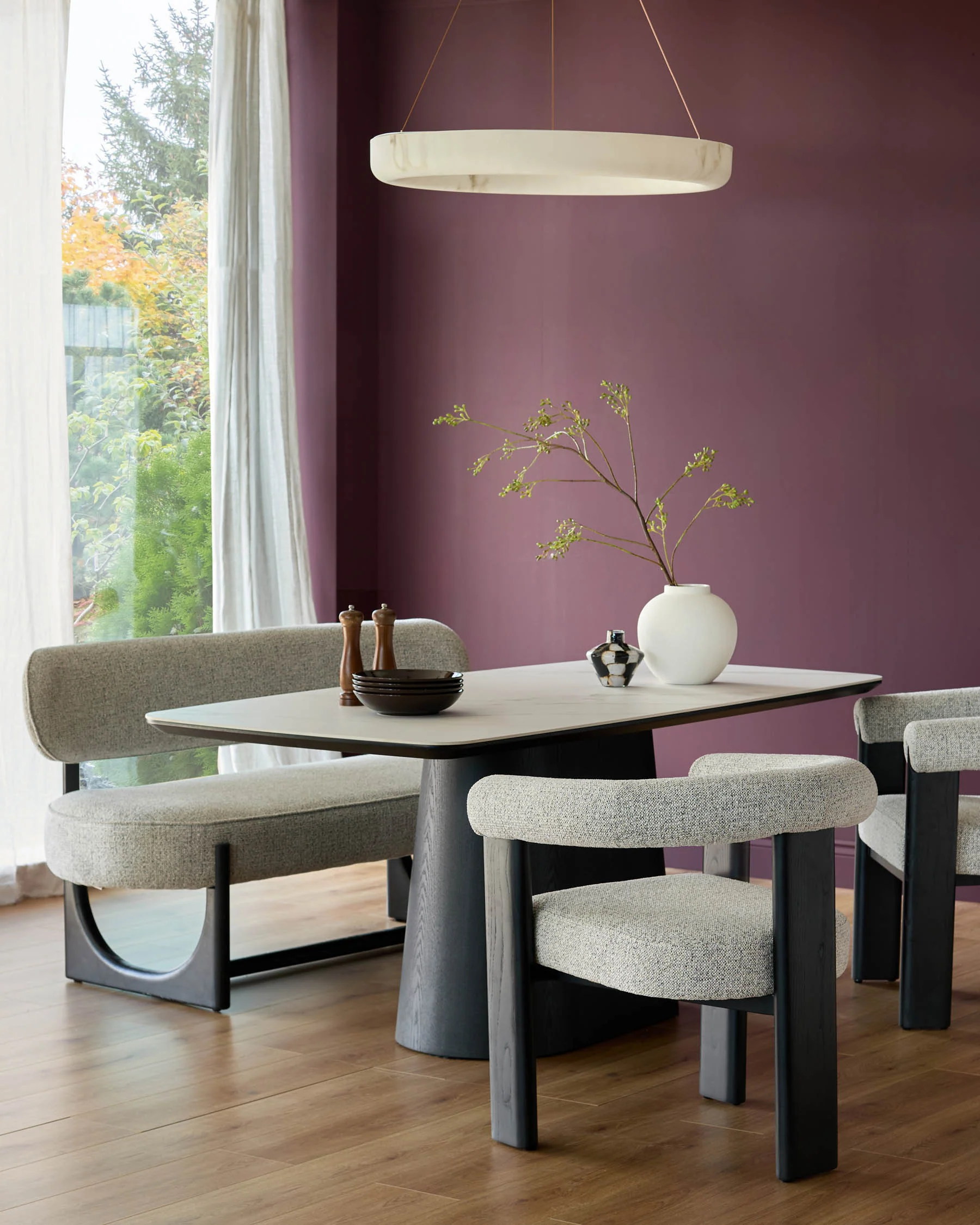 Manhattan white ceramic 8 seater dining table - Image 2