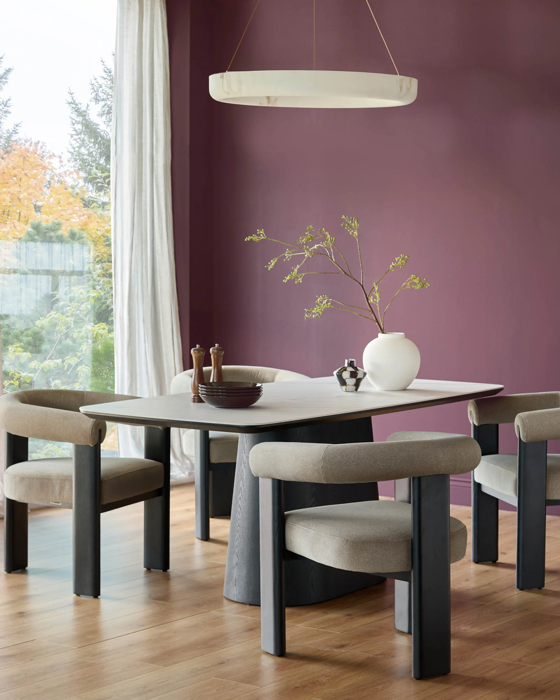 Manhattan white ceramic 8 seater dining table - Image 5