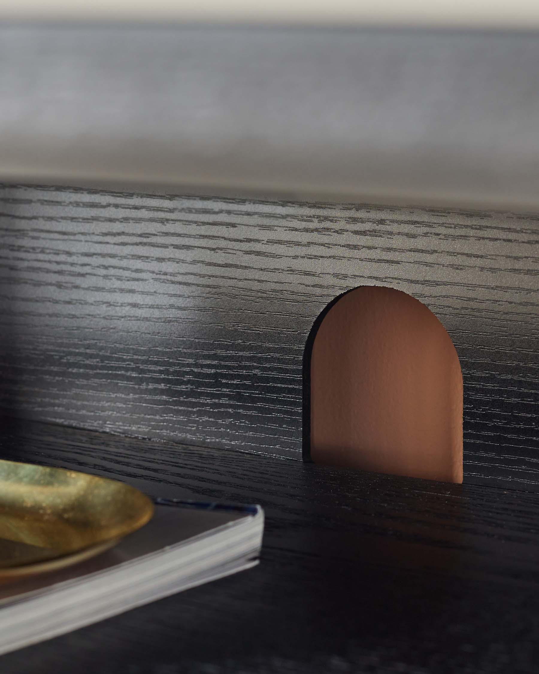 Manhattan marbled ceramic TV stand - Image 9
