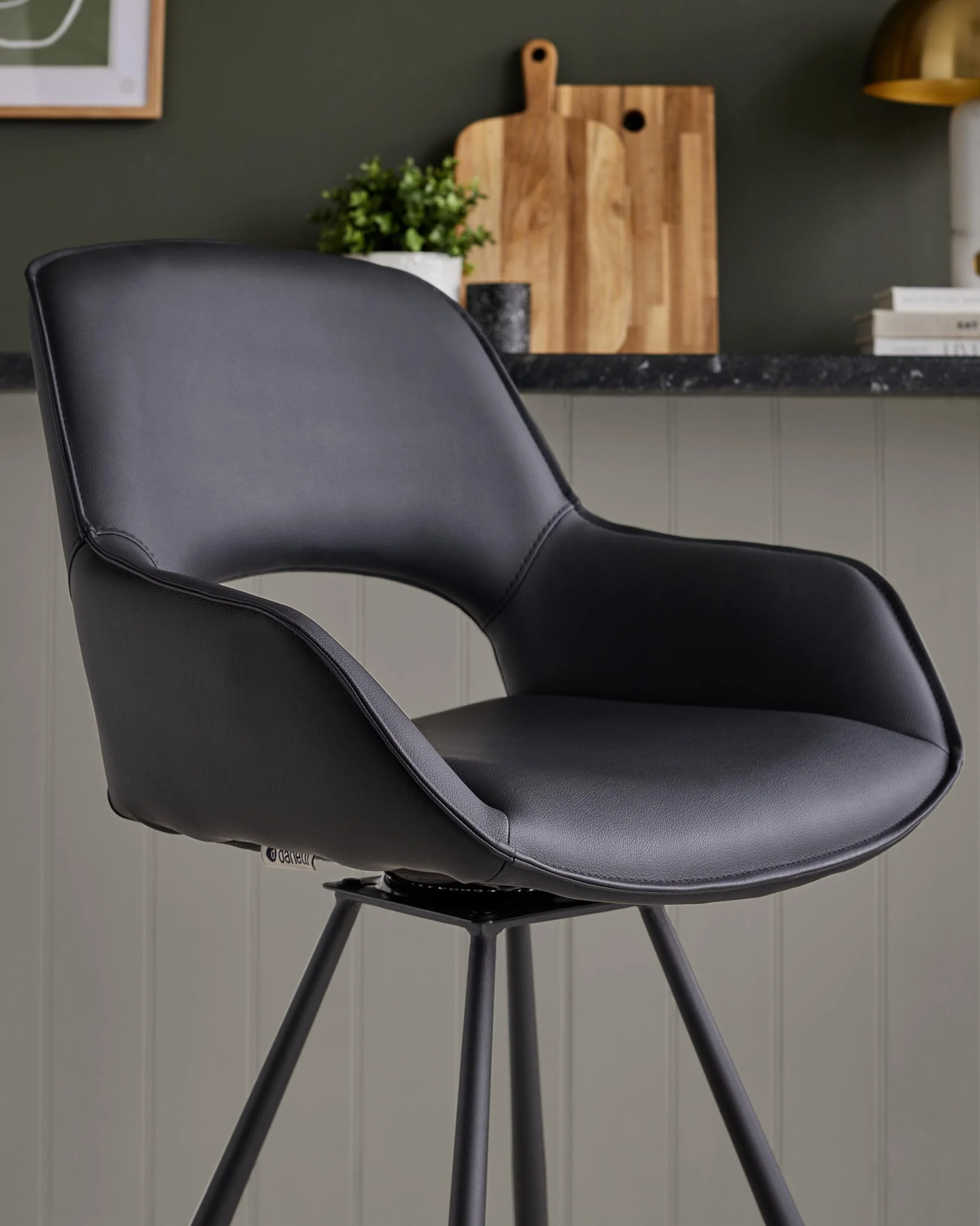 Marlow black faux leather swivel bar stool - Image 5