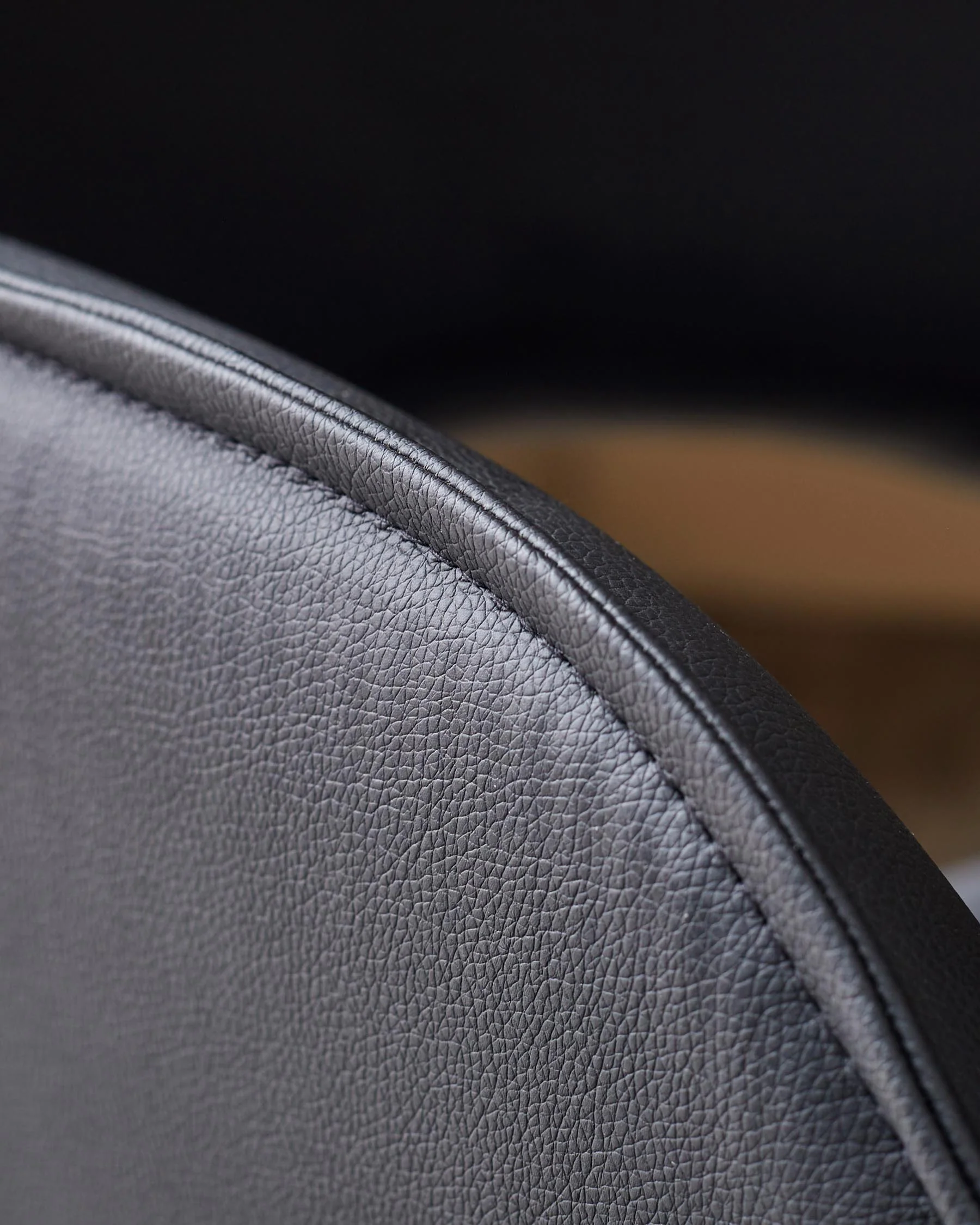 Marlow black faux leather swivel dining chair - Image 3
