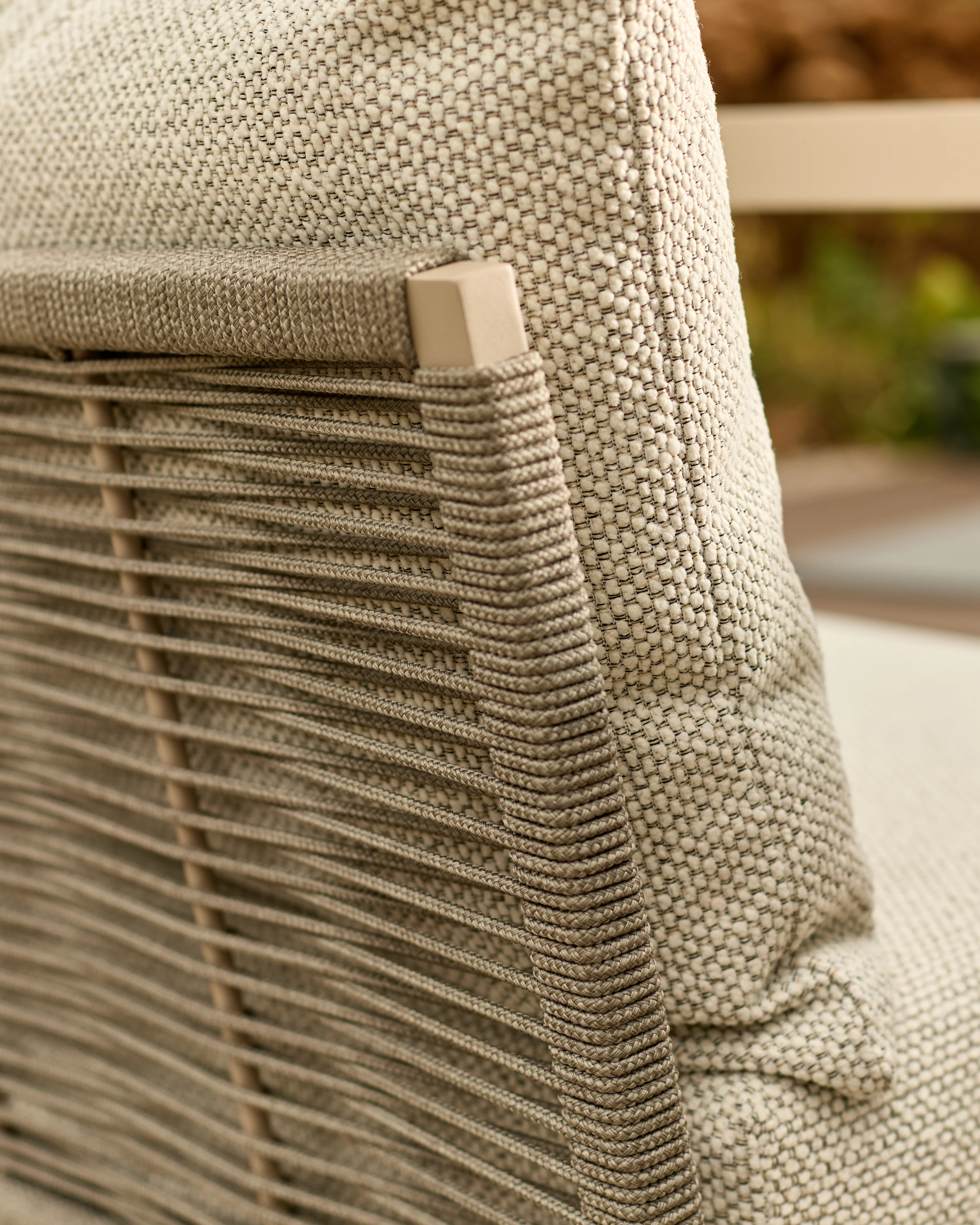 Minori natural garden large corner bench - Image 3