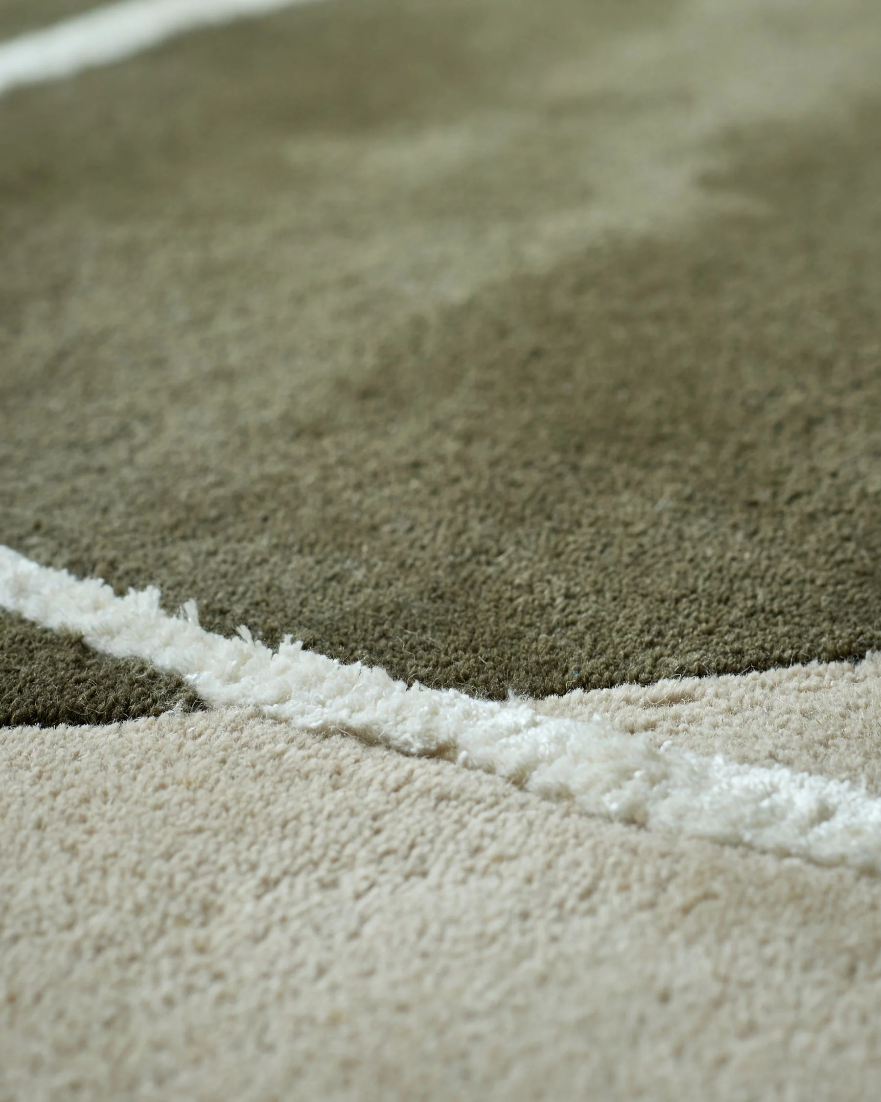 Neo olive and navy textured medium rug - Image 5