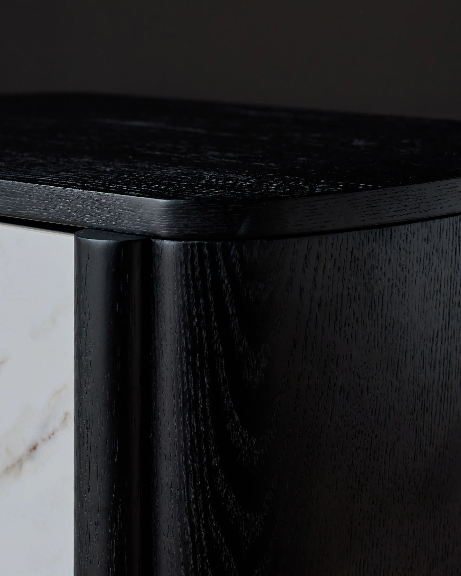 Orlan natural ceramic bedside table - Image 4