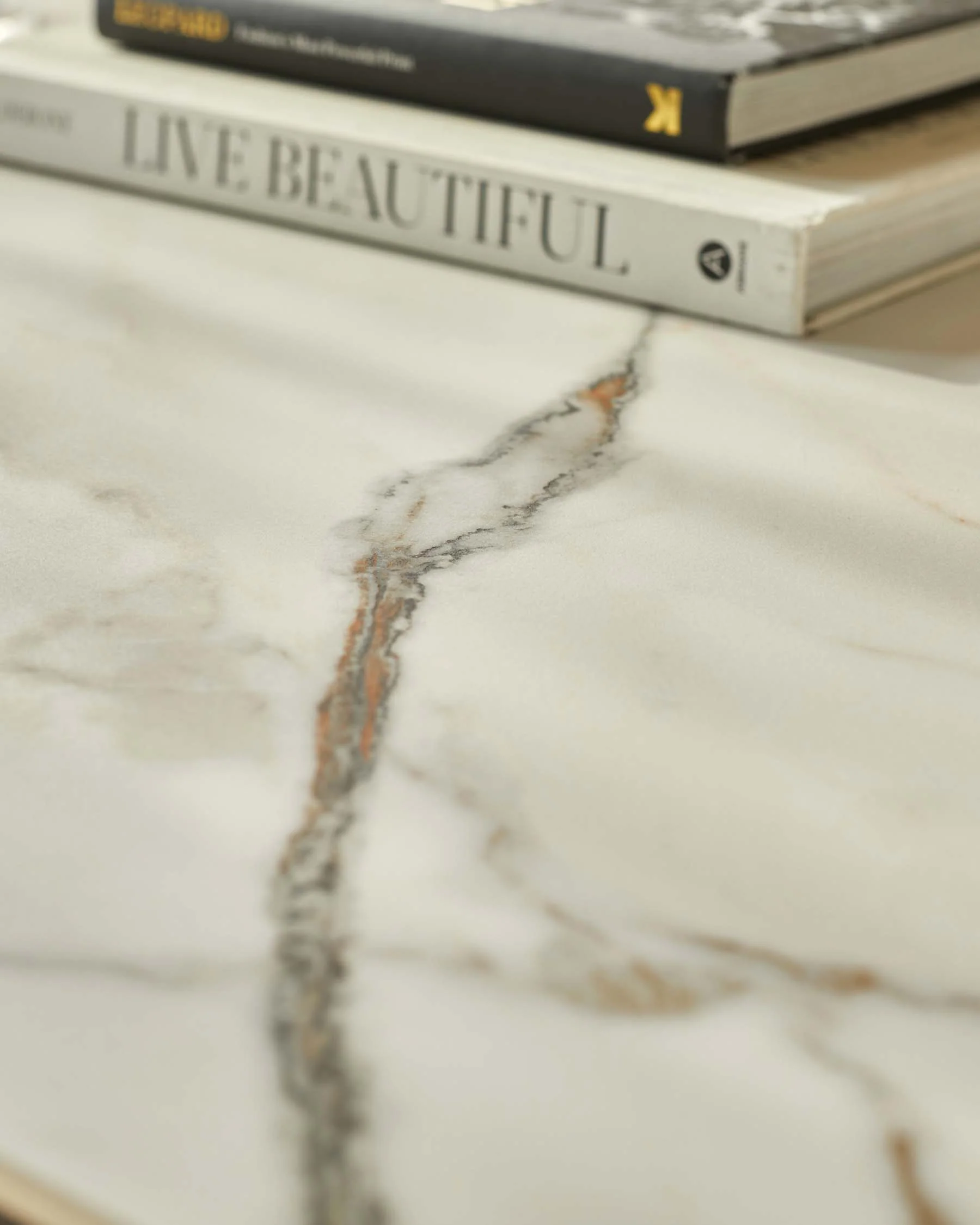 Orlan natural ceramic coffee table - Image 5