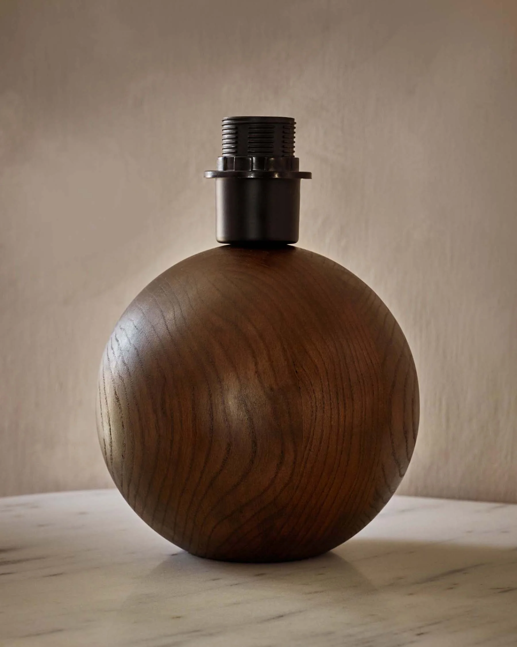 Orlan natural linen and dark wood table lamp - Image 3