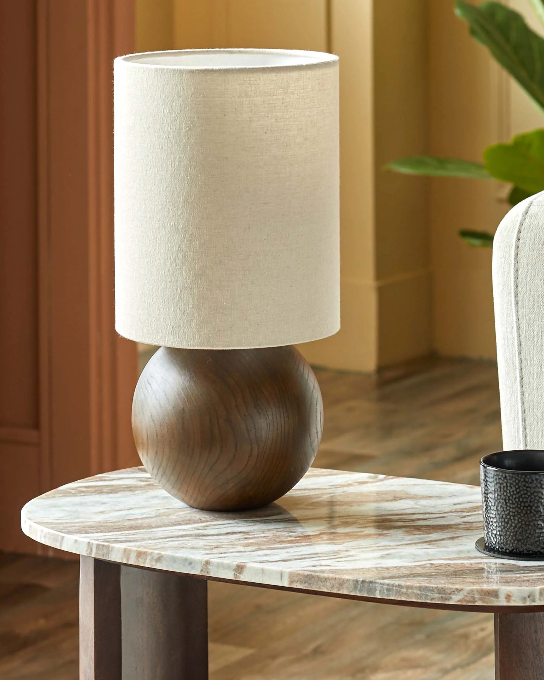 Orlan natural linen and dark wood table lamp - Image 4