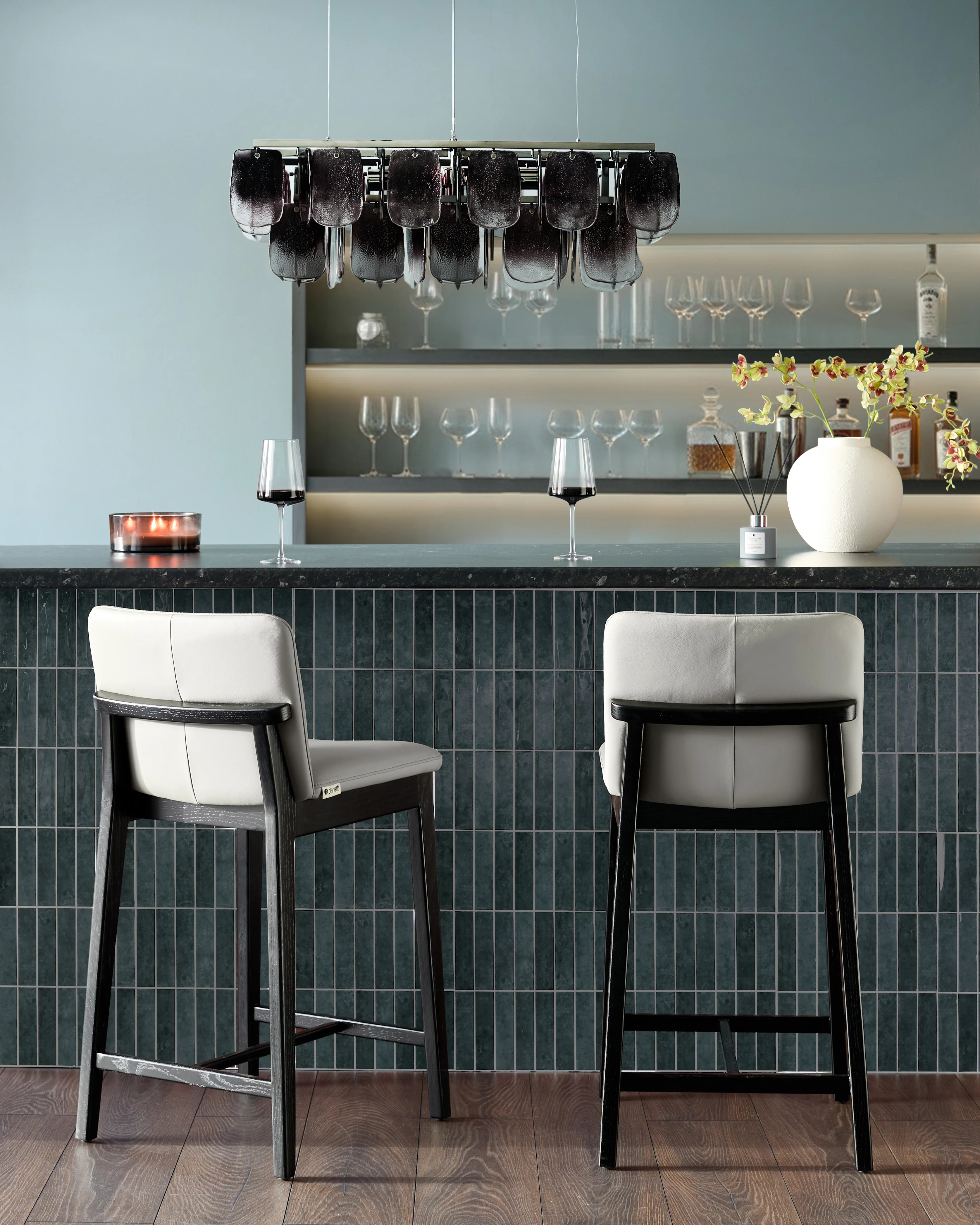 Otis light grey leather bar stool - Image 2