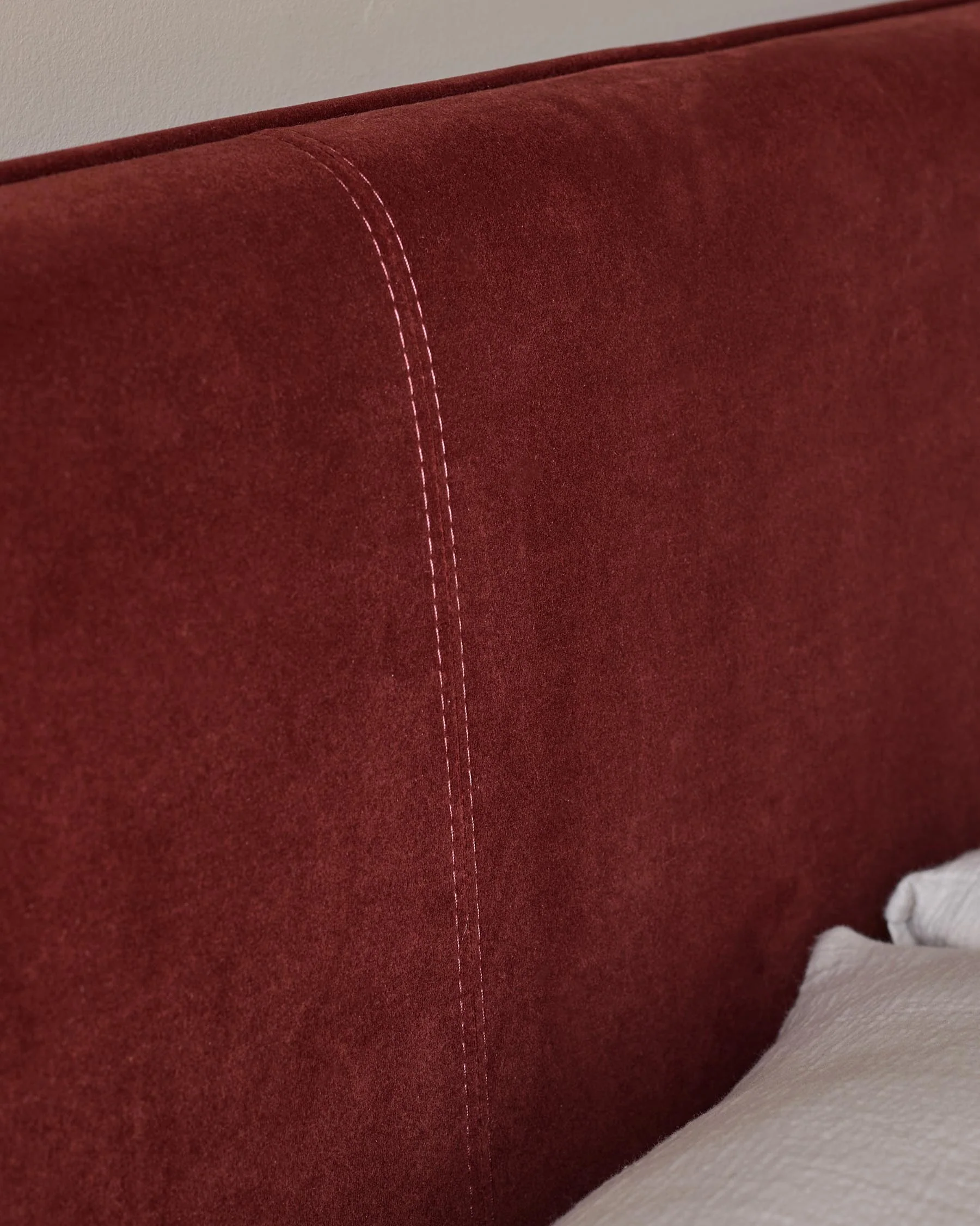 Paolo toffee red velvet king bed - Image 7