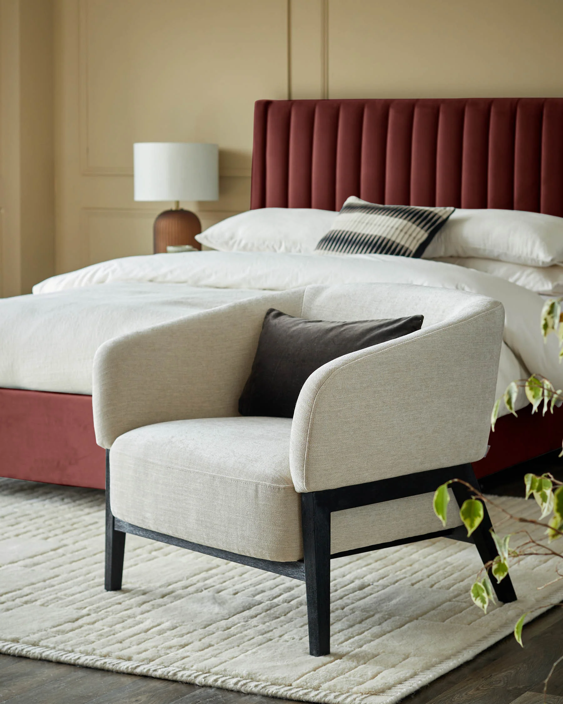 Parker ivory fabric accent chair - Image 4