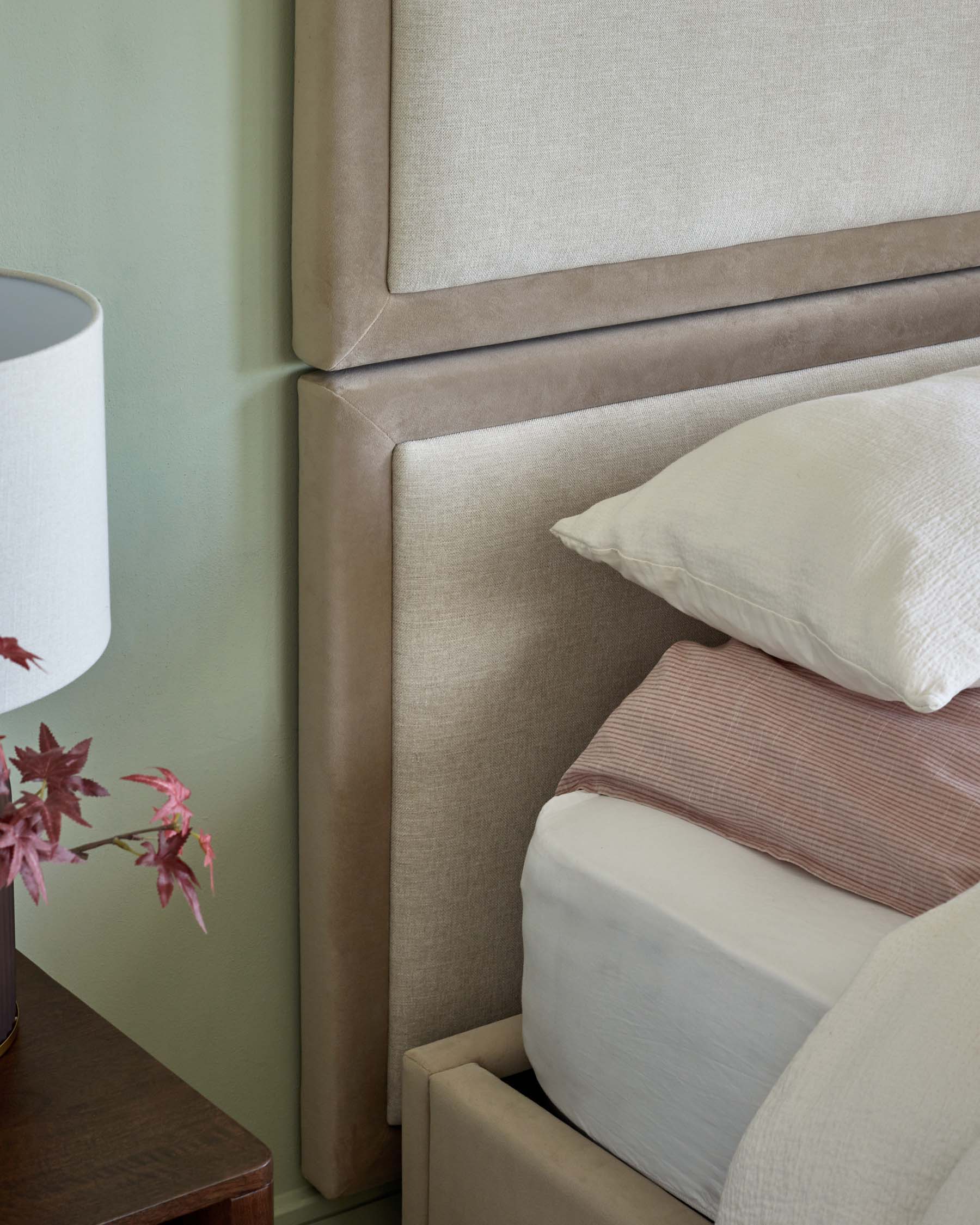 Penelope champagne natural mixed material super king ottoman bed with 3 panel headboard - Image 4