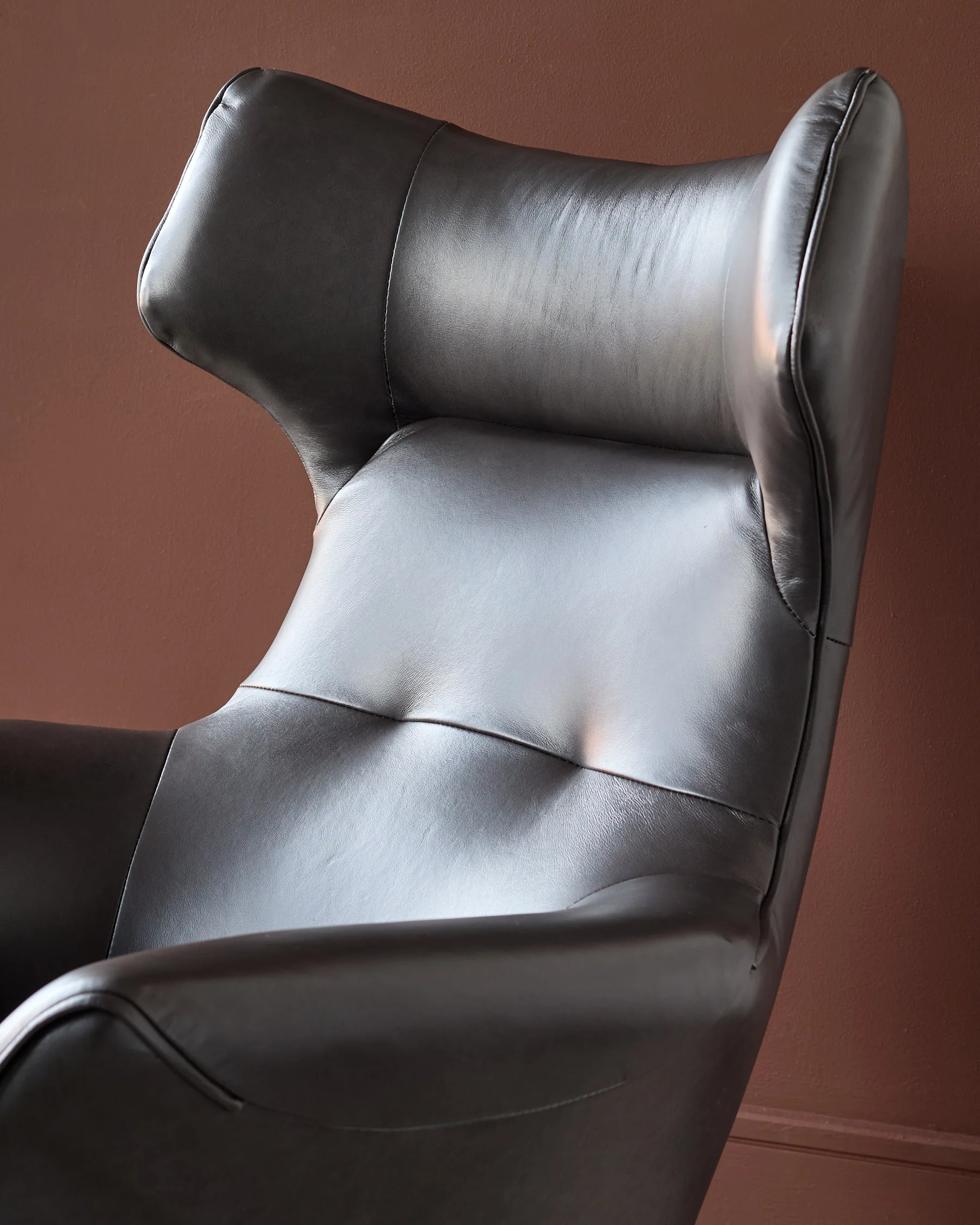 Reign black leather occasional chair - Image 5