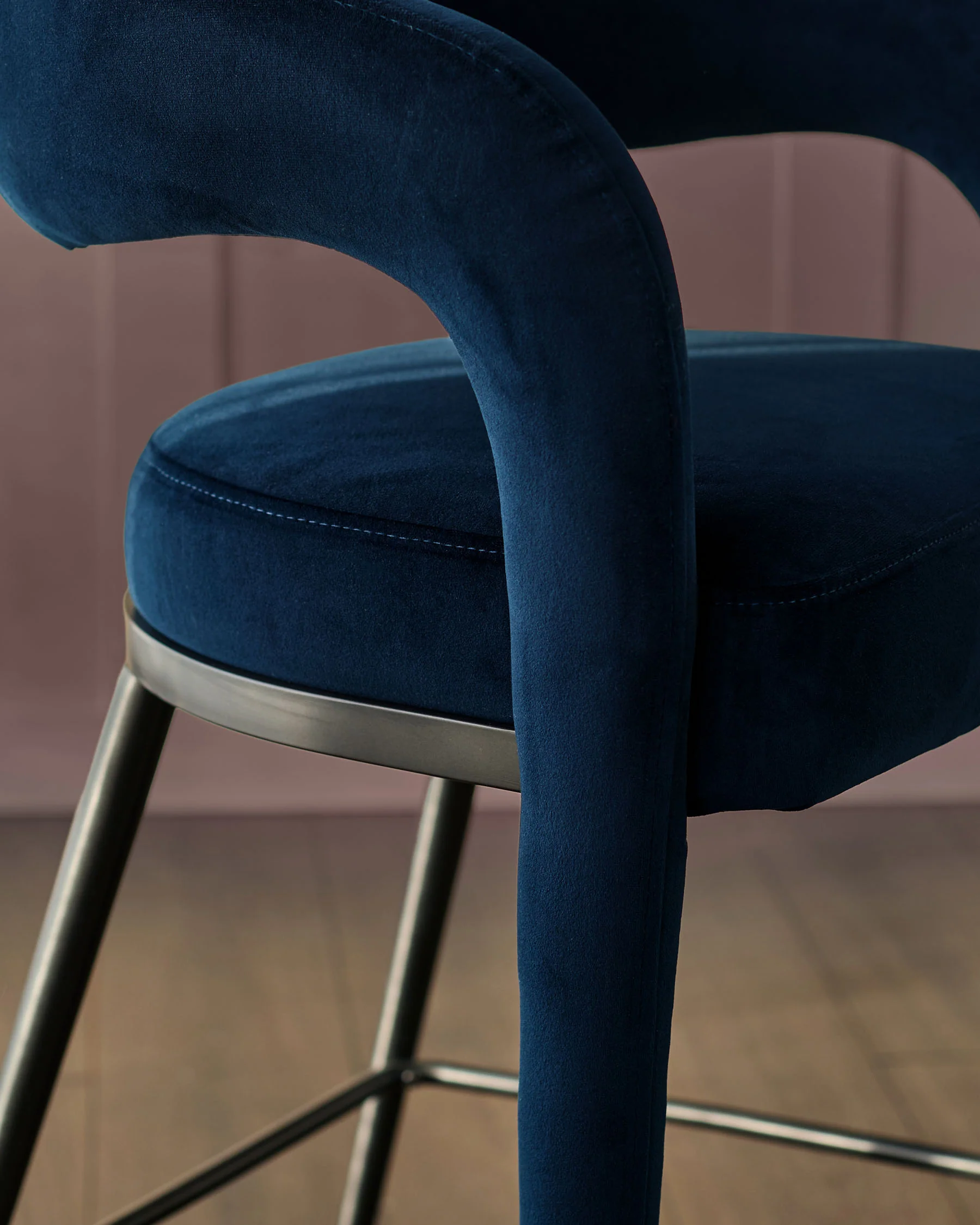 Rhett dark navy velvet bar stool - Image 6