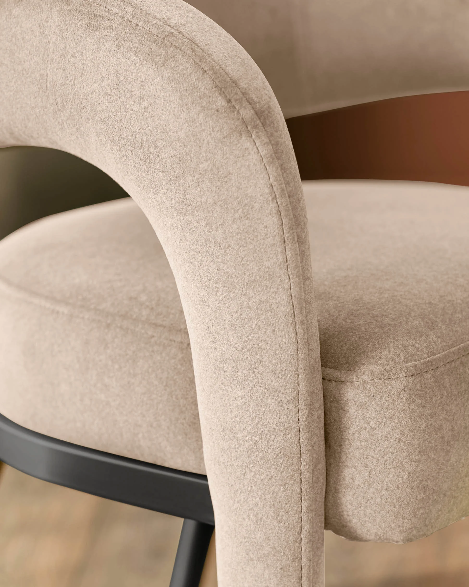 Rhett champagne velvet dining chair - Image 5