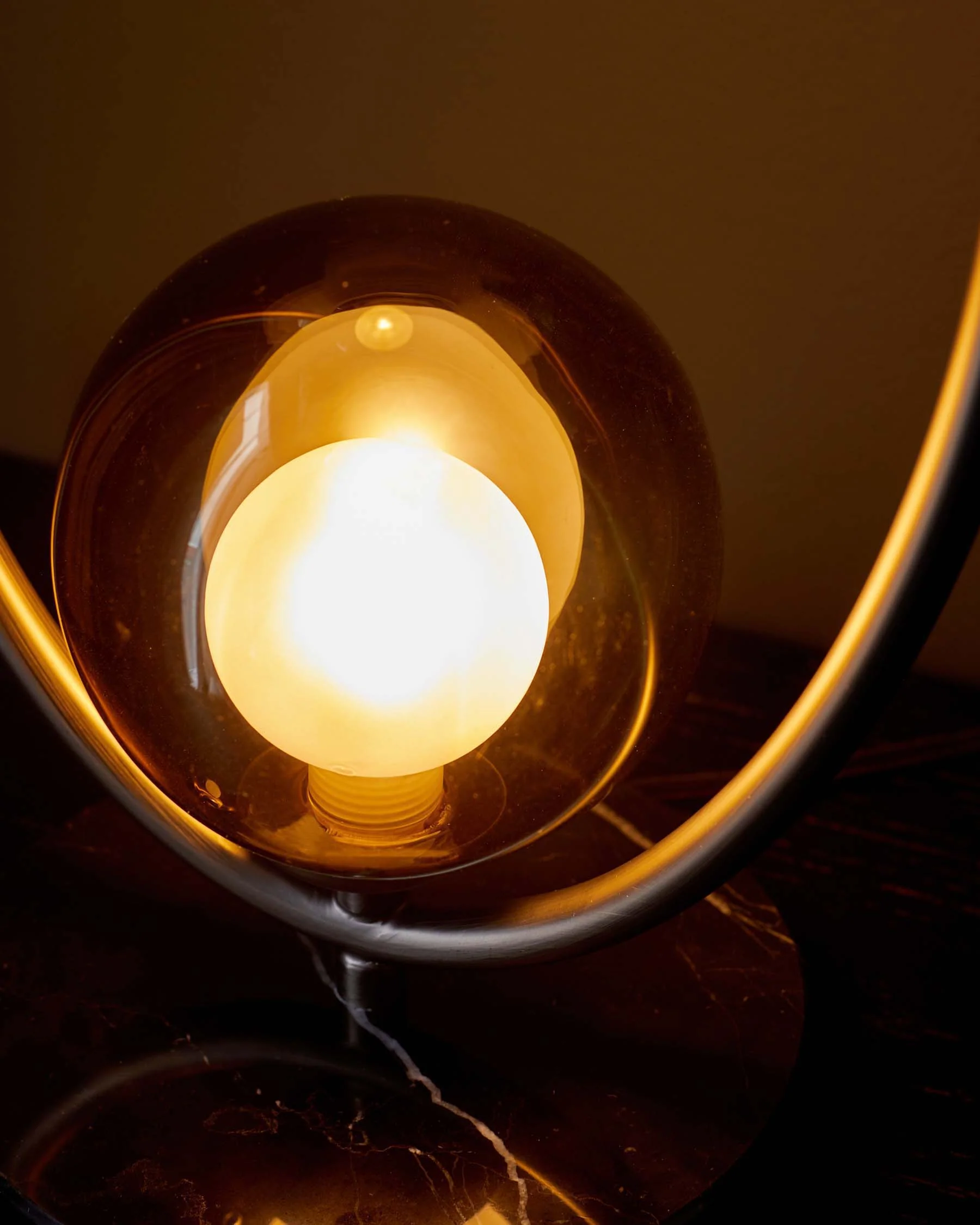 Riley mocha glass 2 light table lamp - Image 5