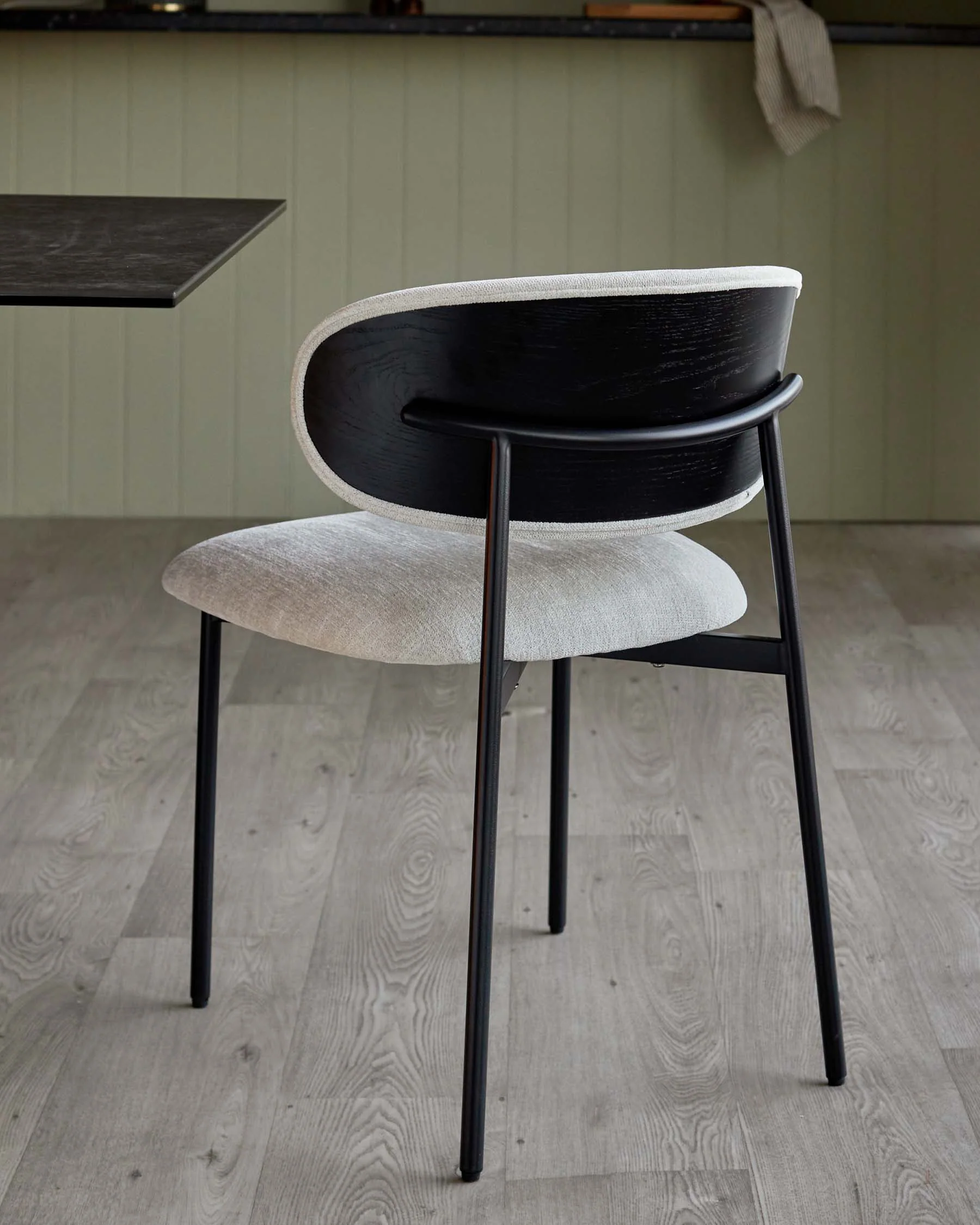 Riley 8 seater table and 8 Cree cream  dining chairs set - Image 3