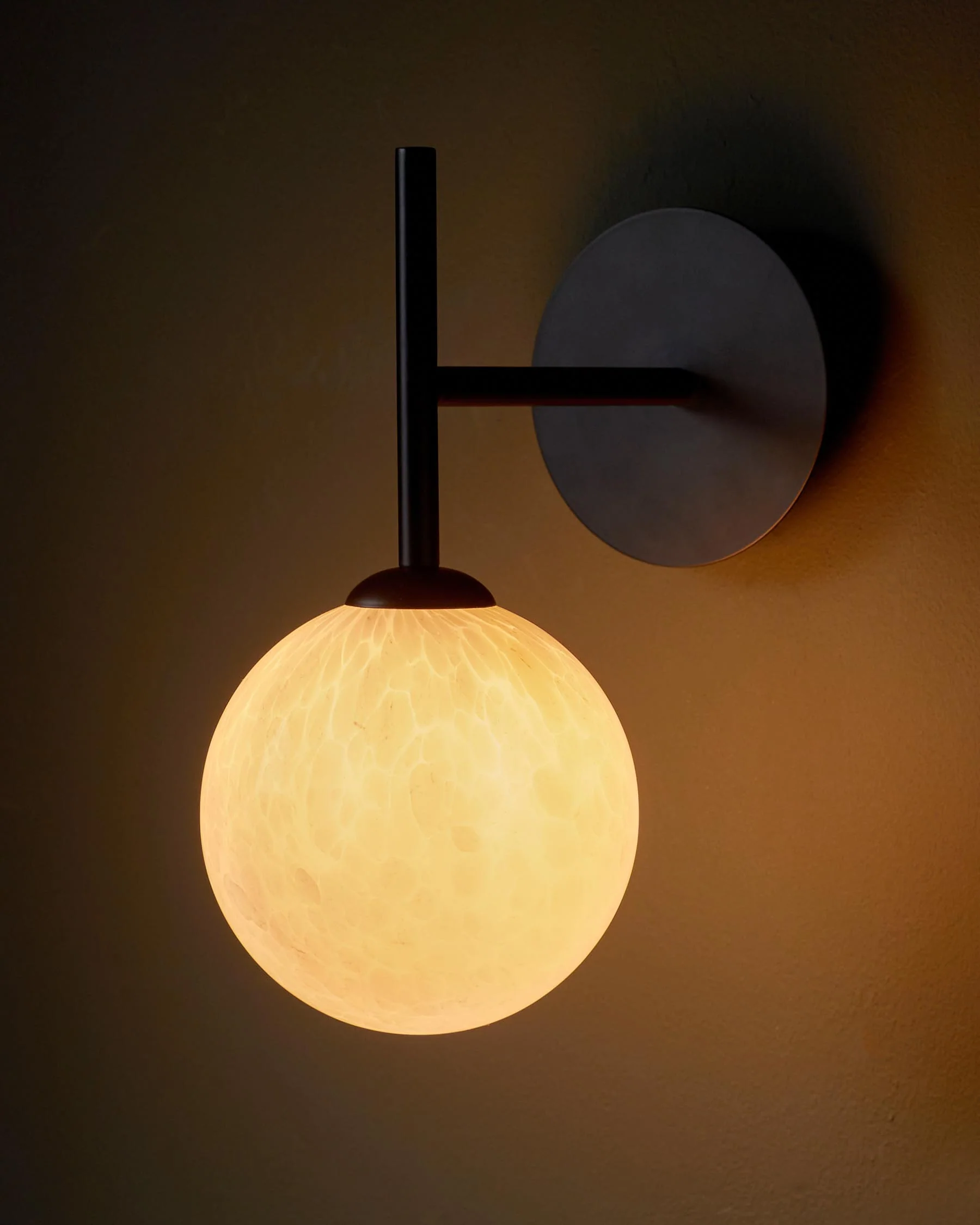Riley marble look glass wall light - Image 2