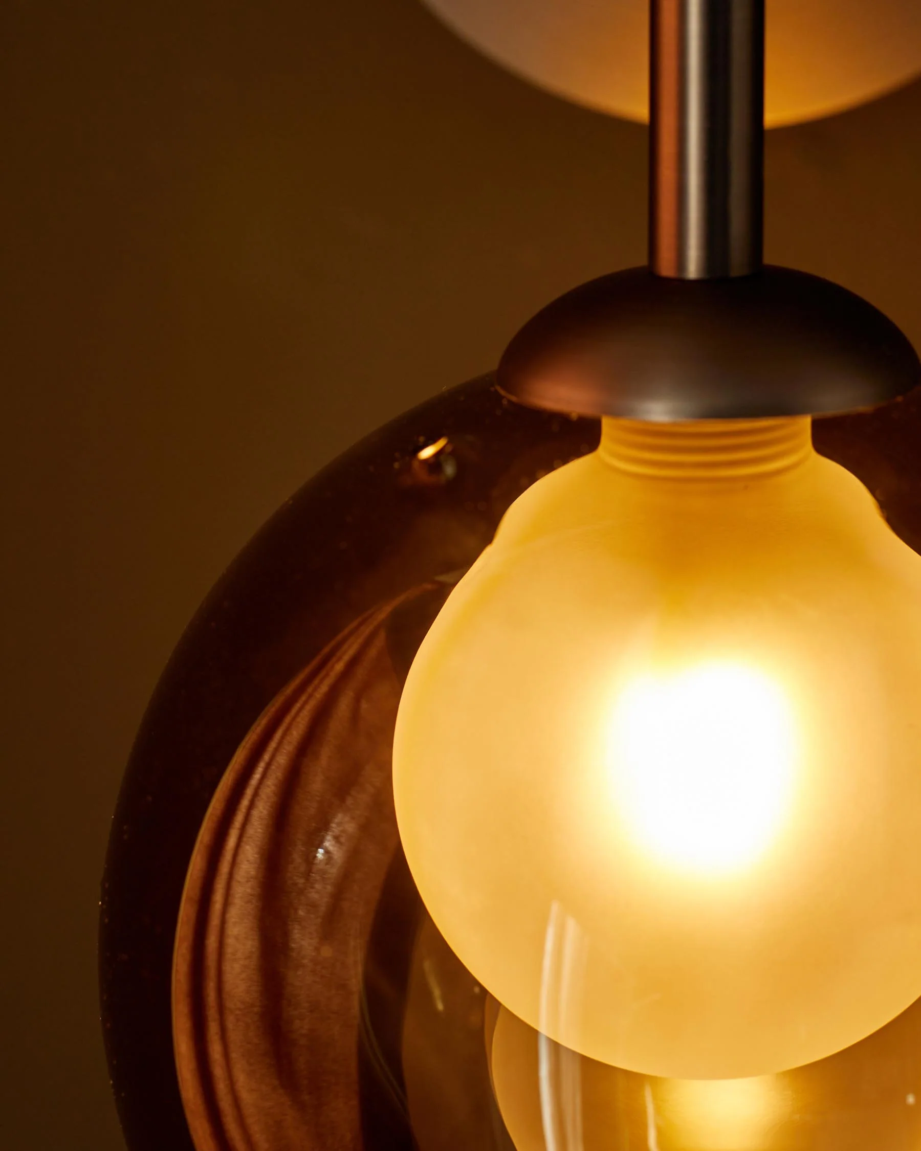 Riley mocha glass wall light - Image 7