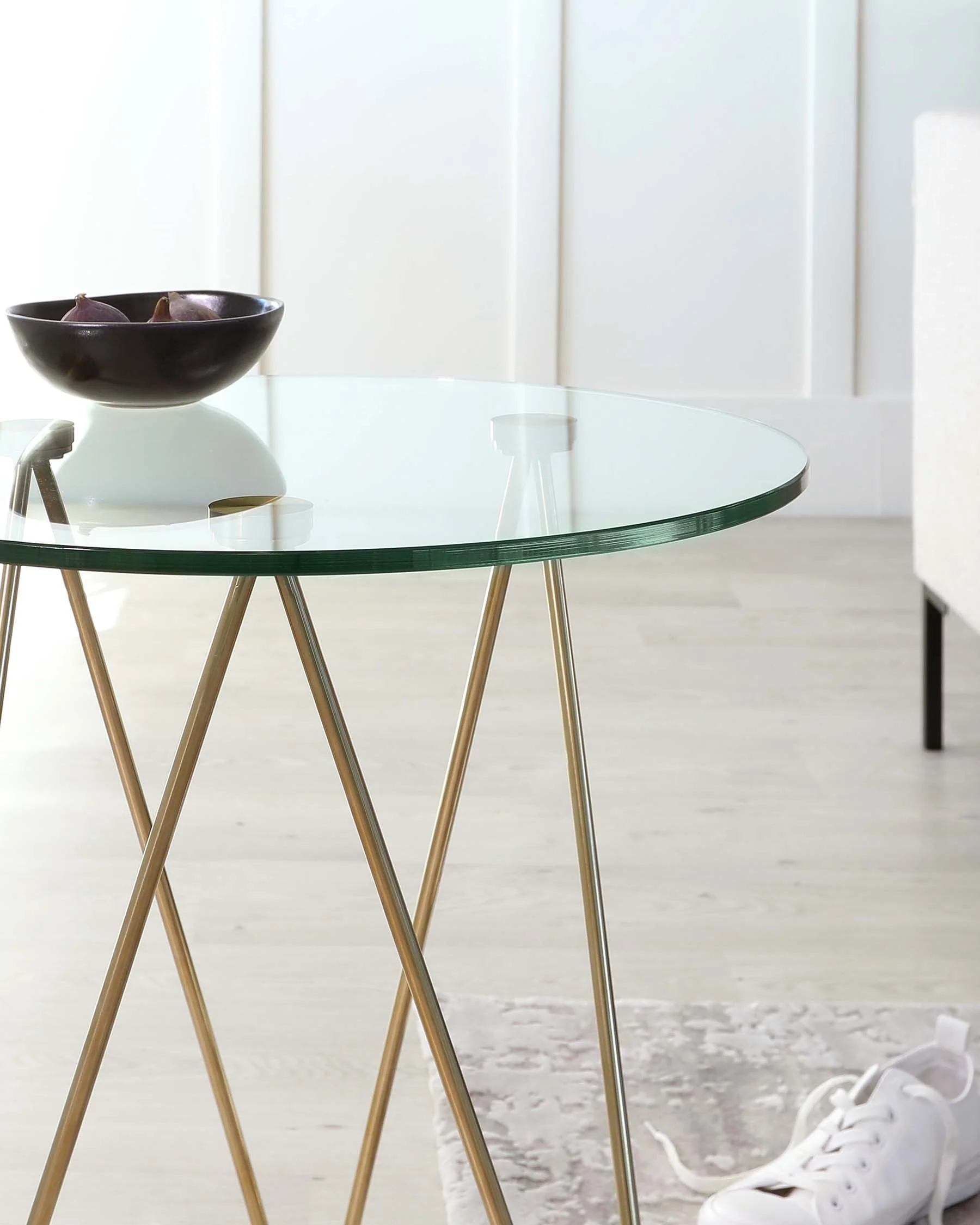 Ripple Glass Side Table With Brass Legs - Image 3