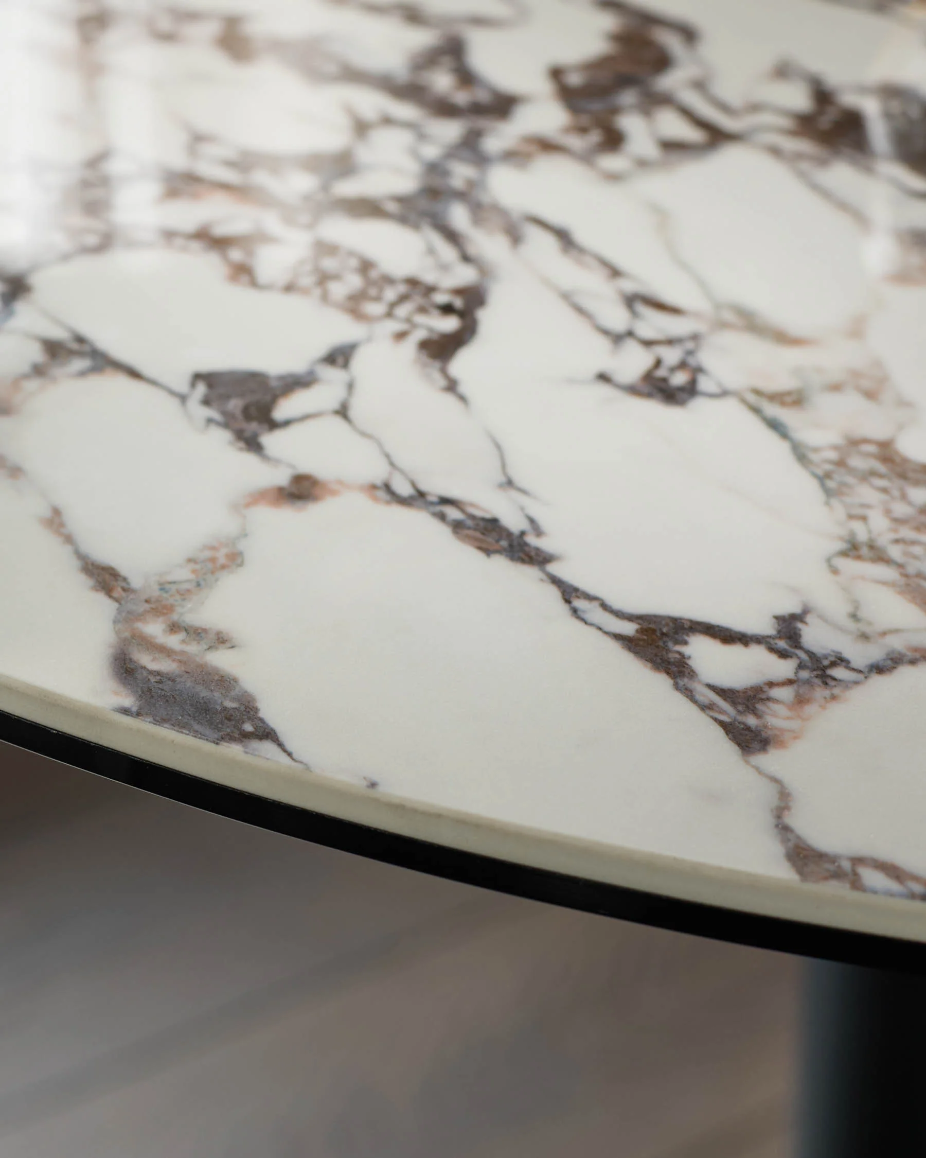 Romeo white calacatta ceramic 4 seater dining table - Image 5