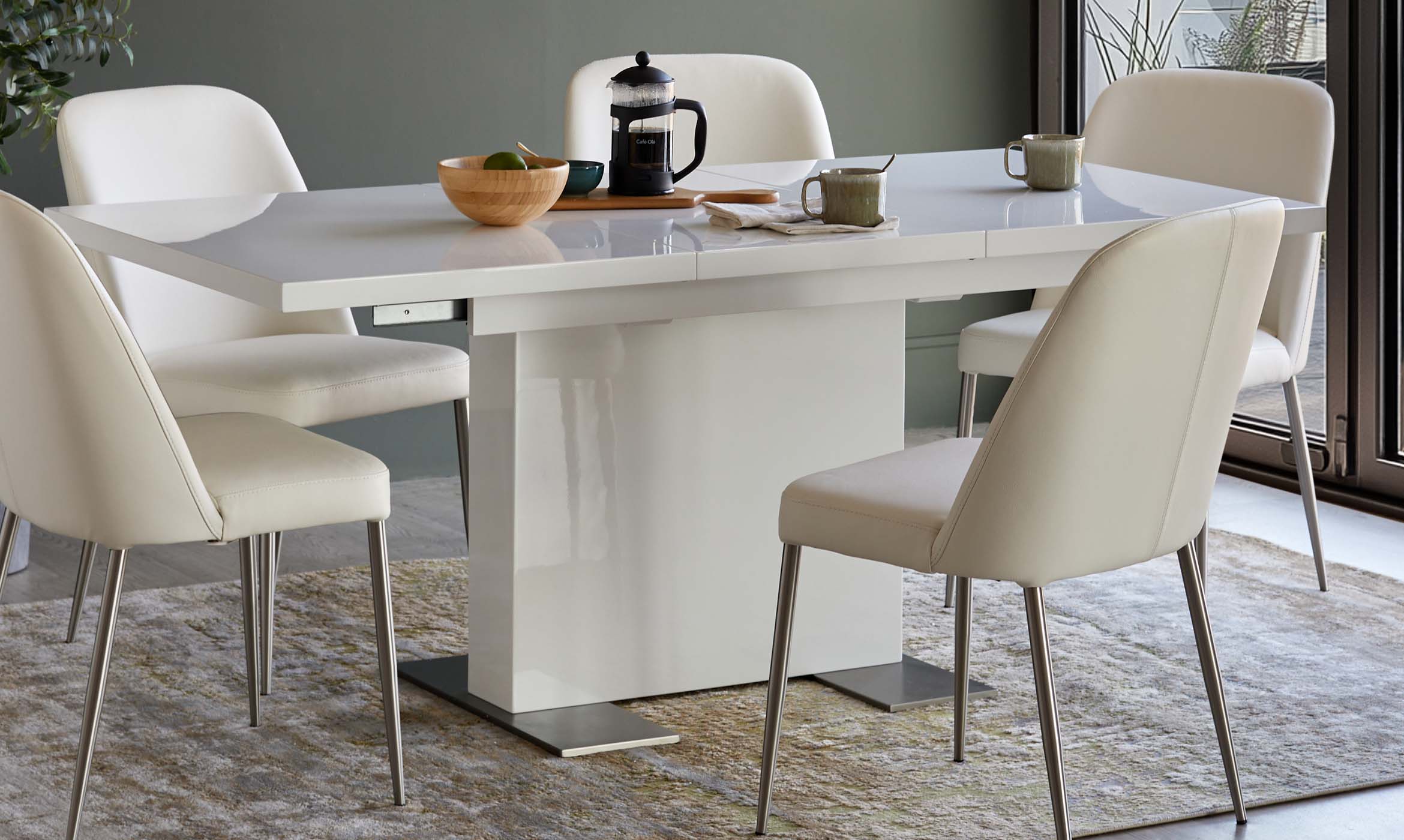 Sanza white gloss 6-8 seater table and 6 Deco dining chairs set - Image 8