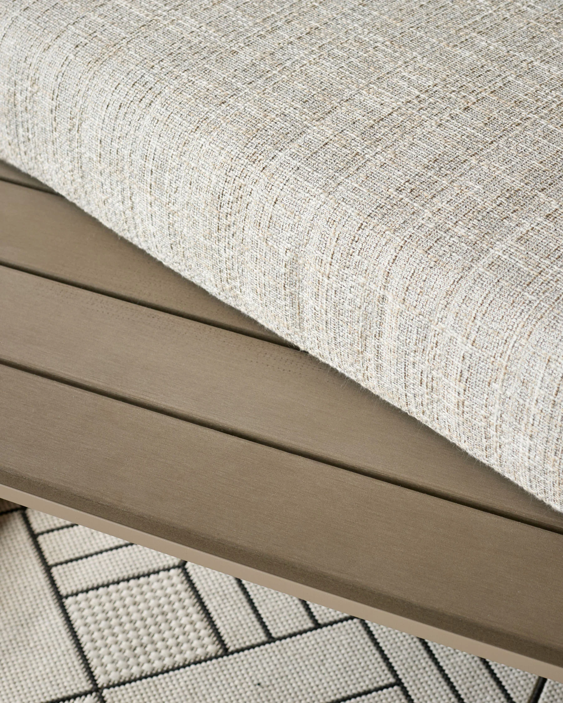 Savannah natural garden coffee table with natural cushion - Image 6