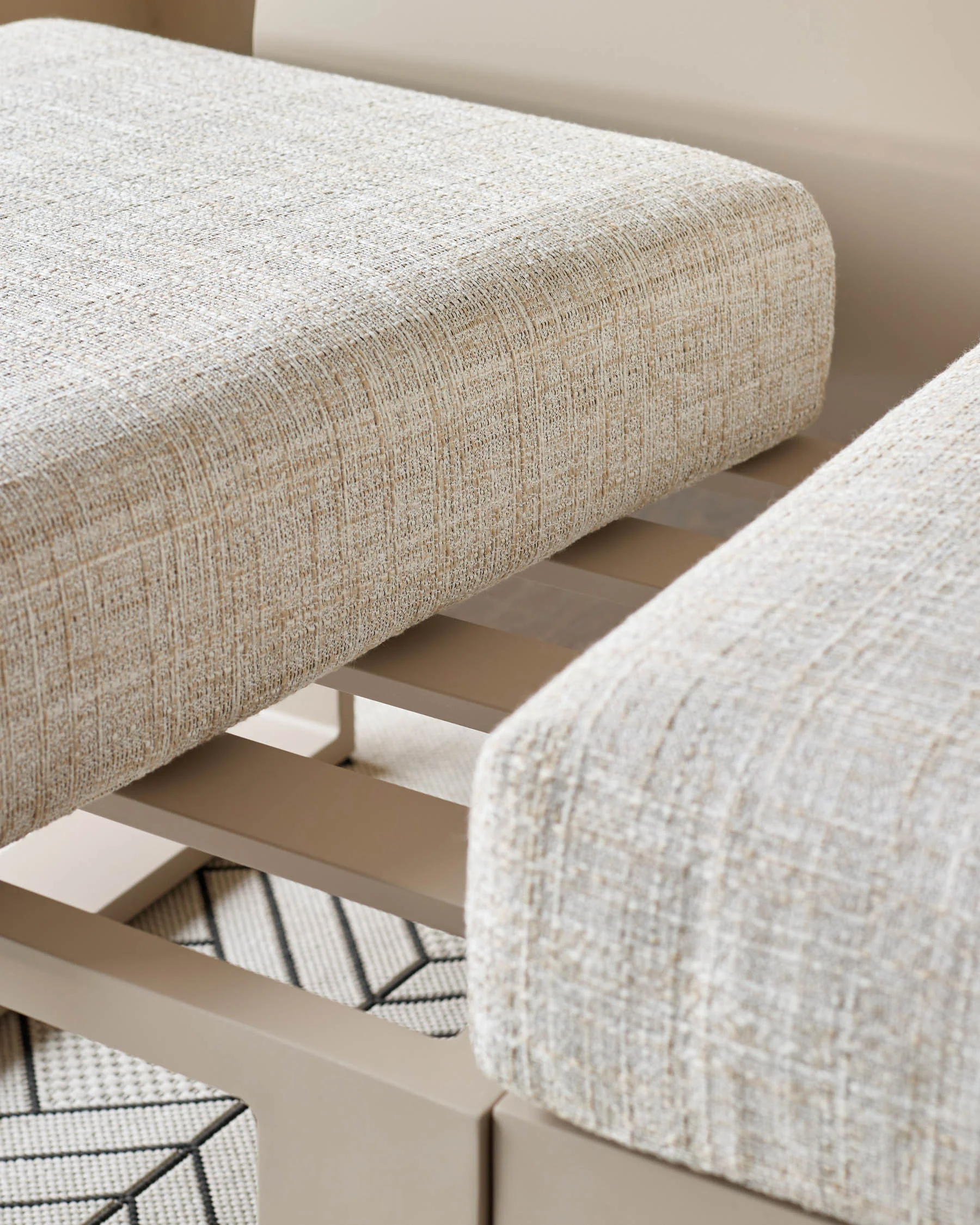Savannah natural garden extra large corner bench - Image 10