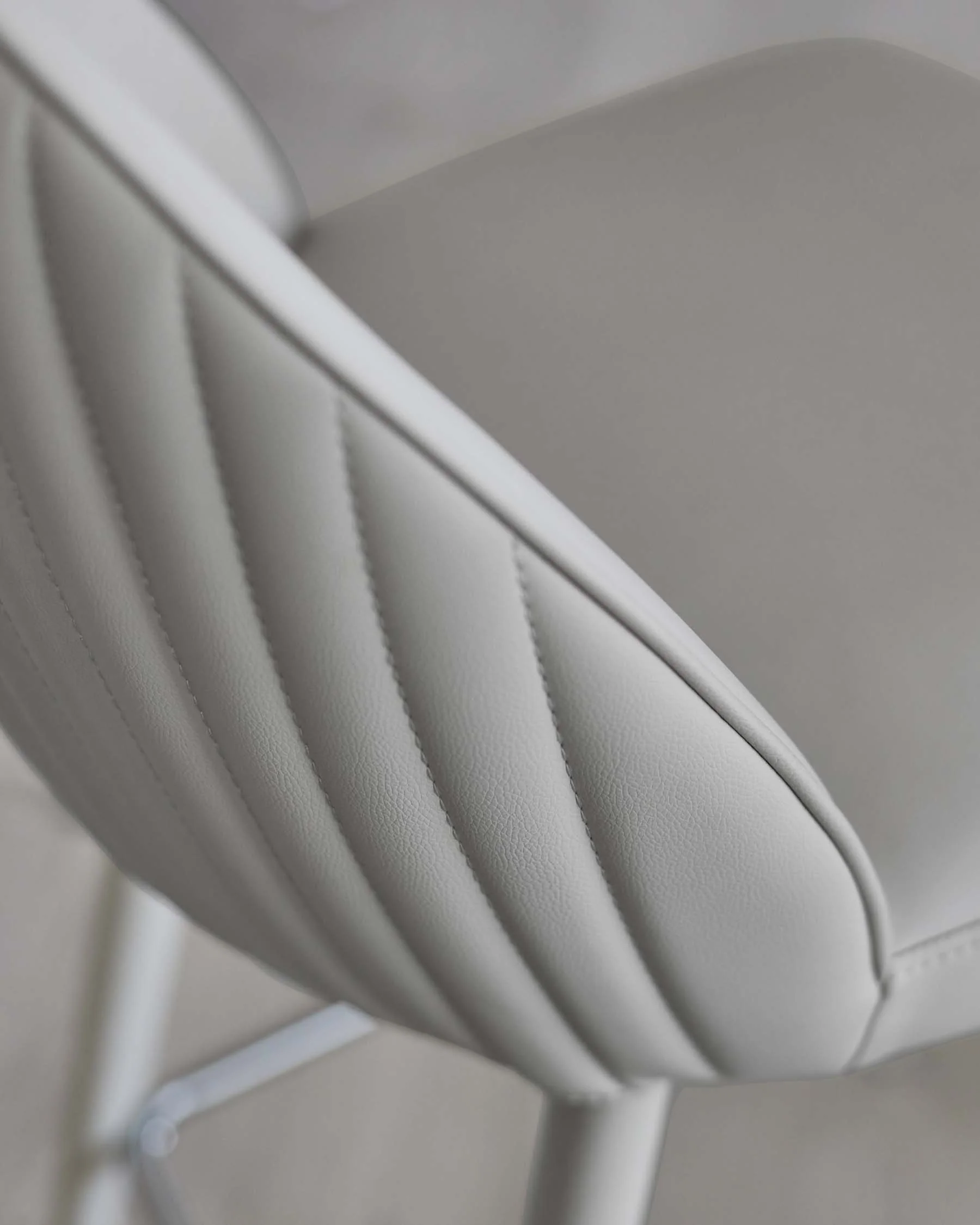Saylor light grey faux leather bar stool - Image 4