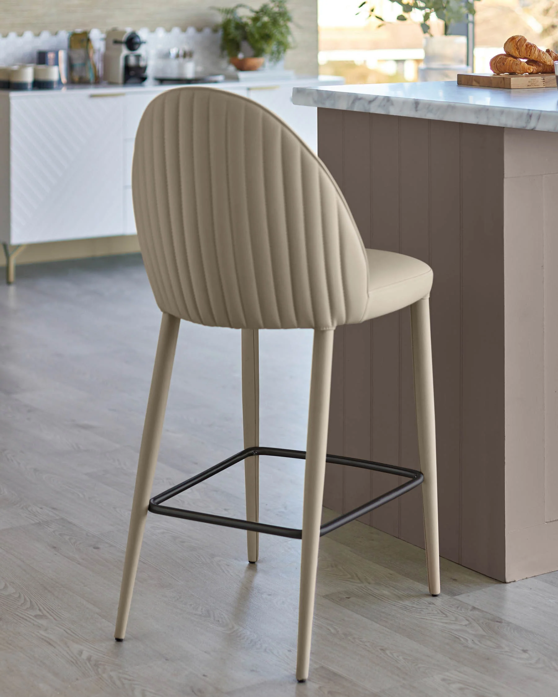 Saylor natural faux leather bar stool - Image 3