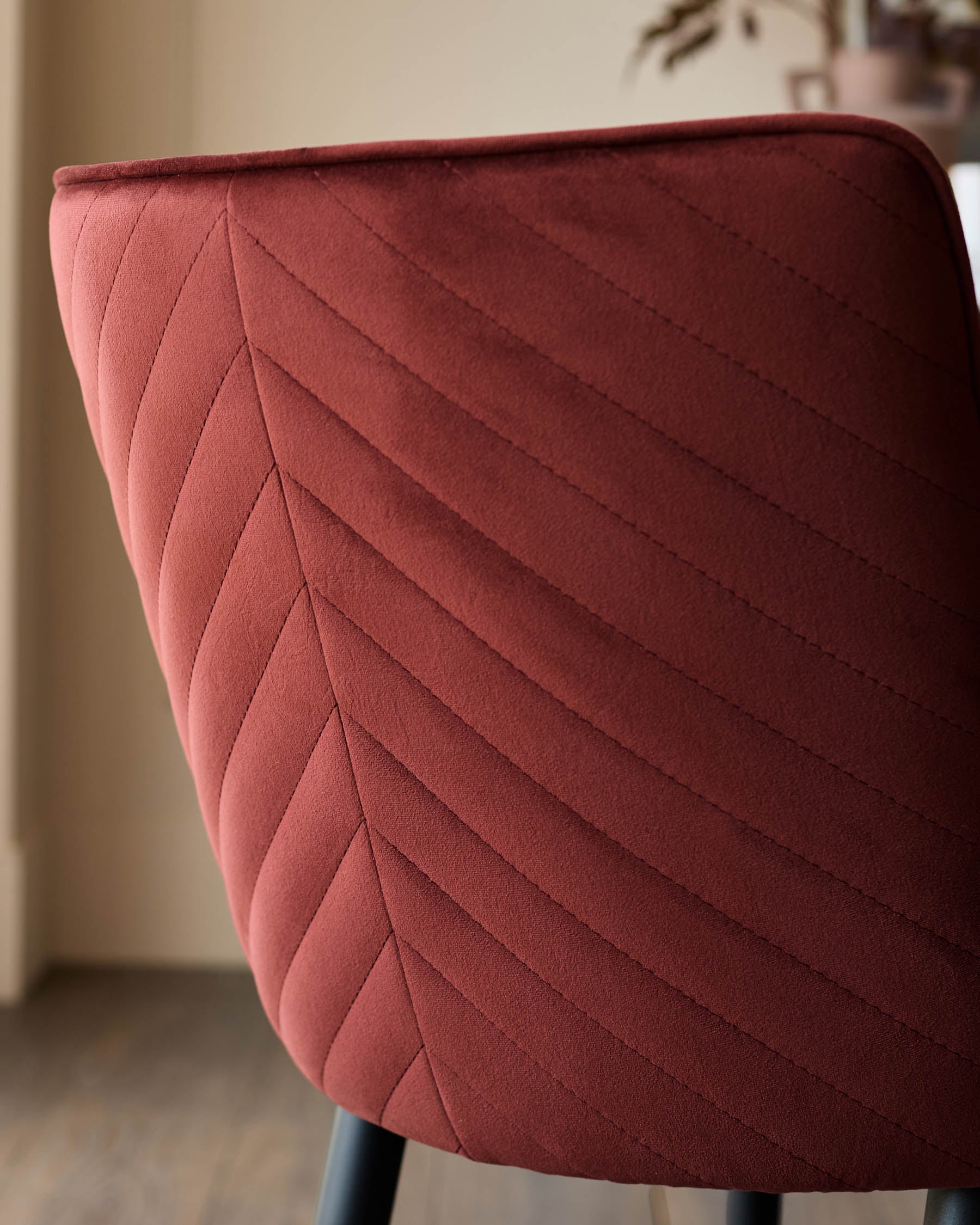 Serena toffee red velvet dining chair - Set of two - Image 7