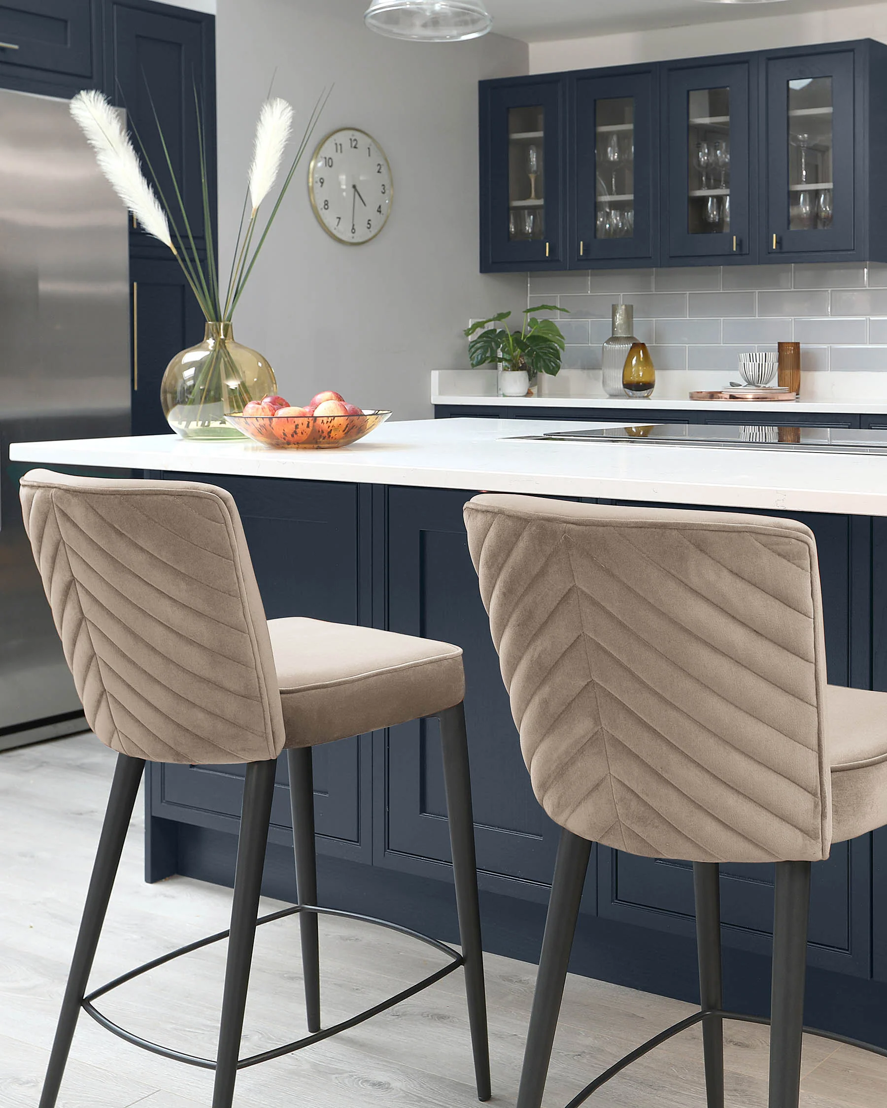 Serena Champagne Velvet Bar Stool - Image 3