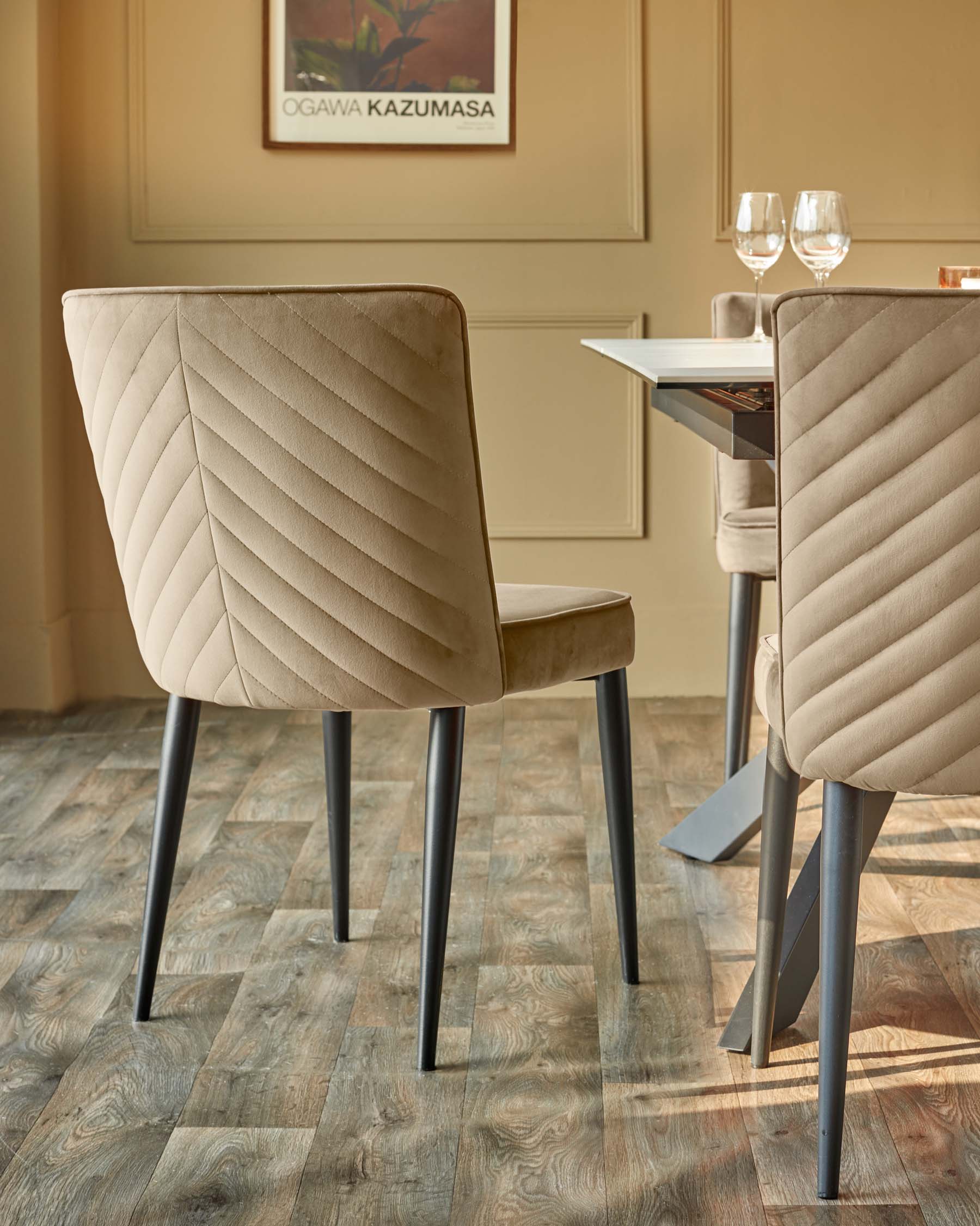 Serena champagne velvet dining chair - Image 2