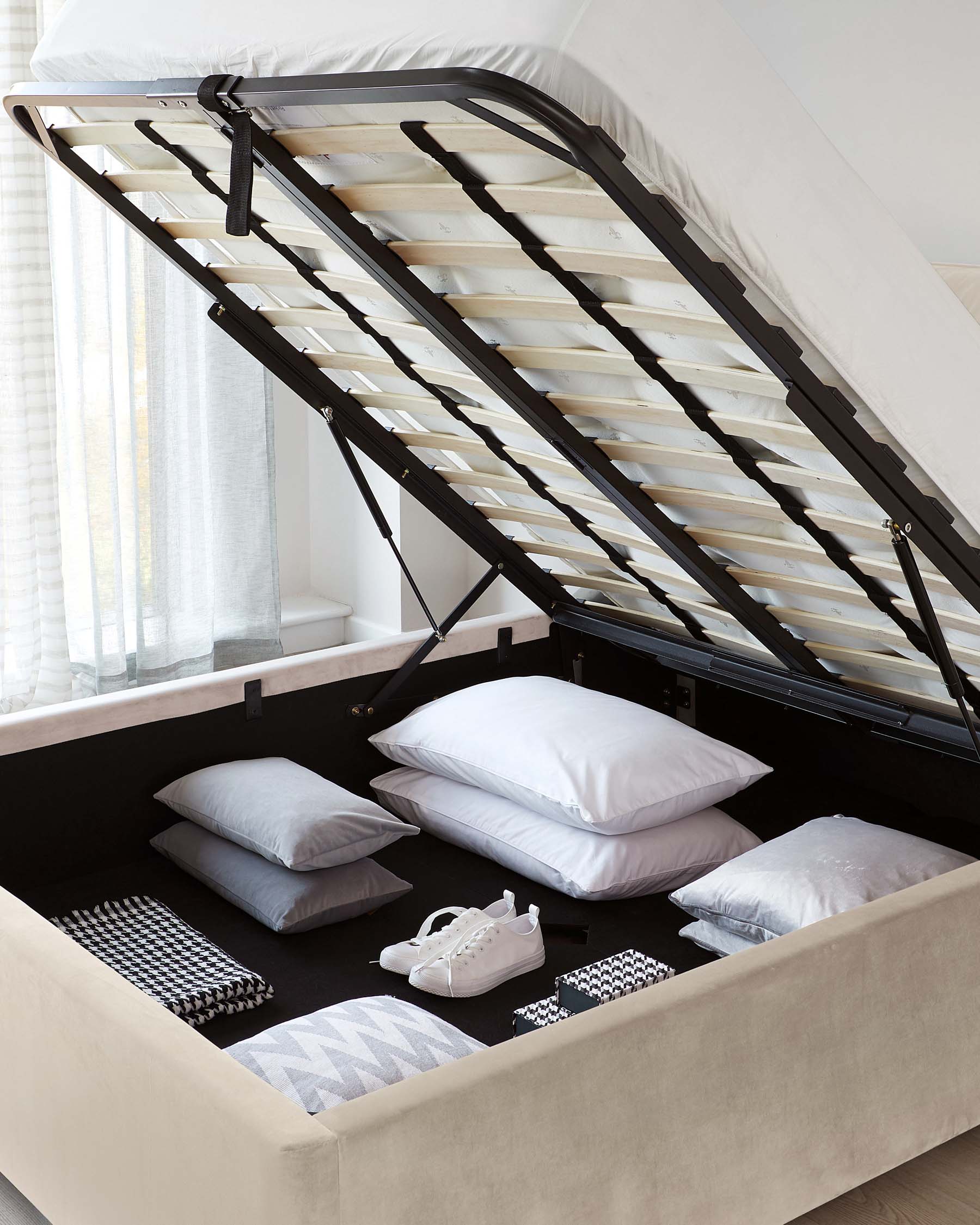 Siesta Champagne Velvet Double Ottoman Storage Bed - Image 6