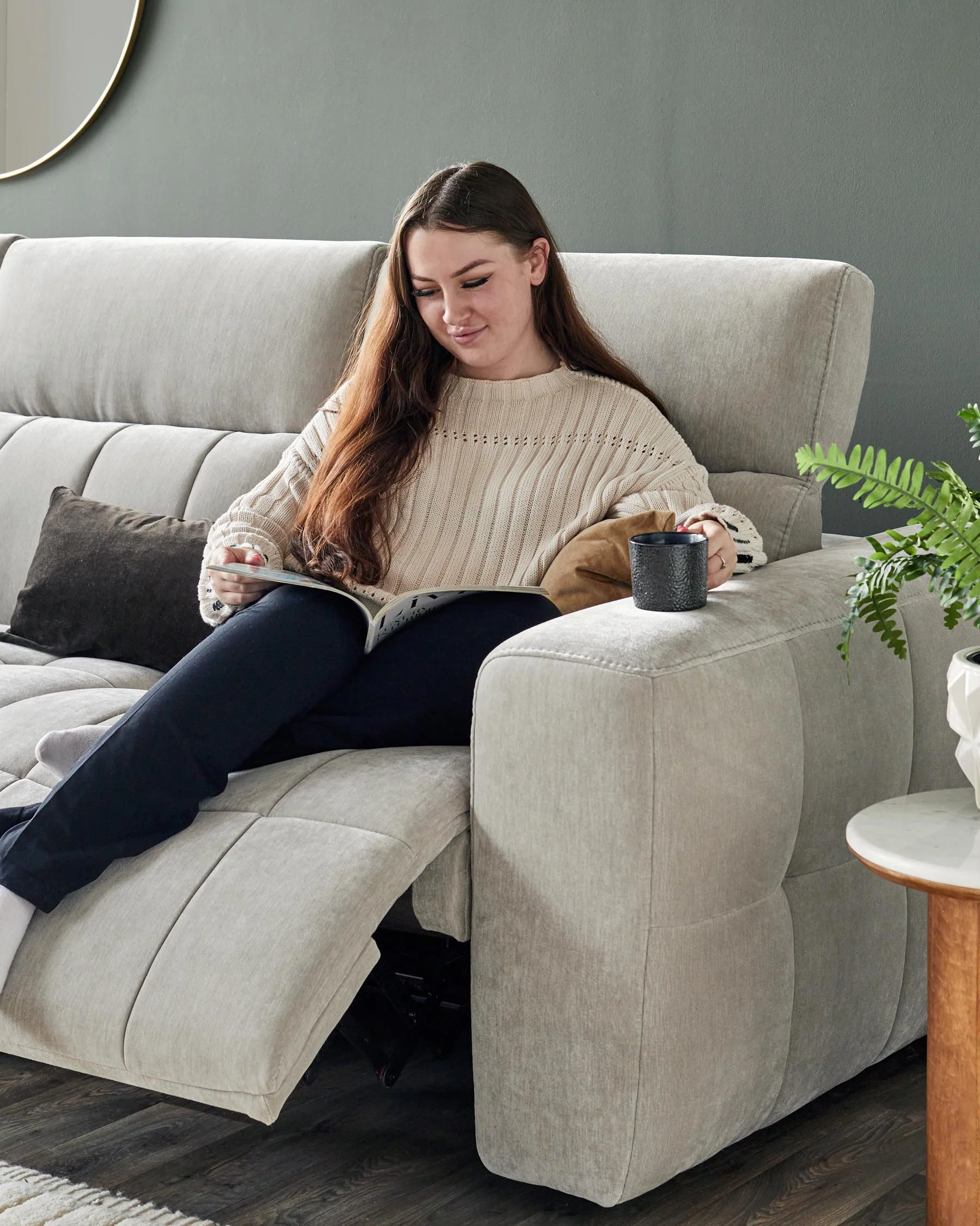 Skye light grey fabric large corner recliner sofa - Image 6